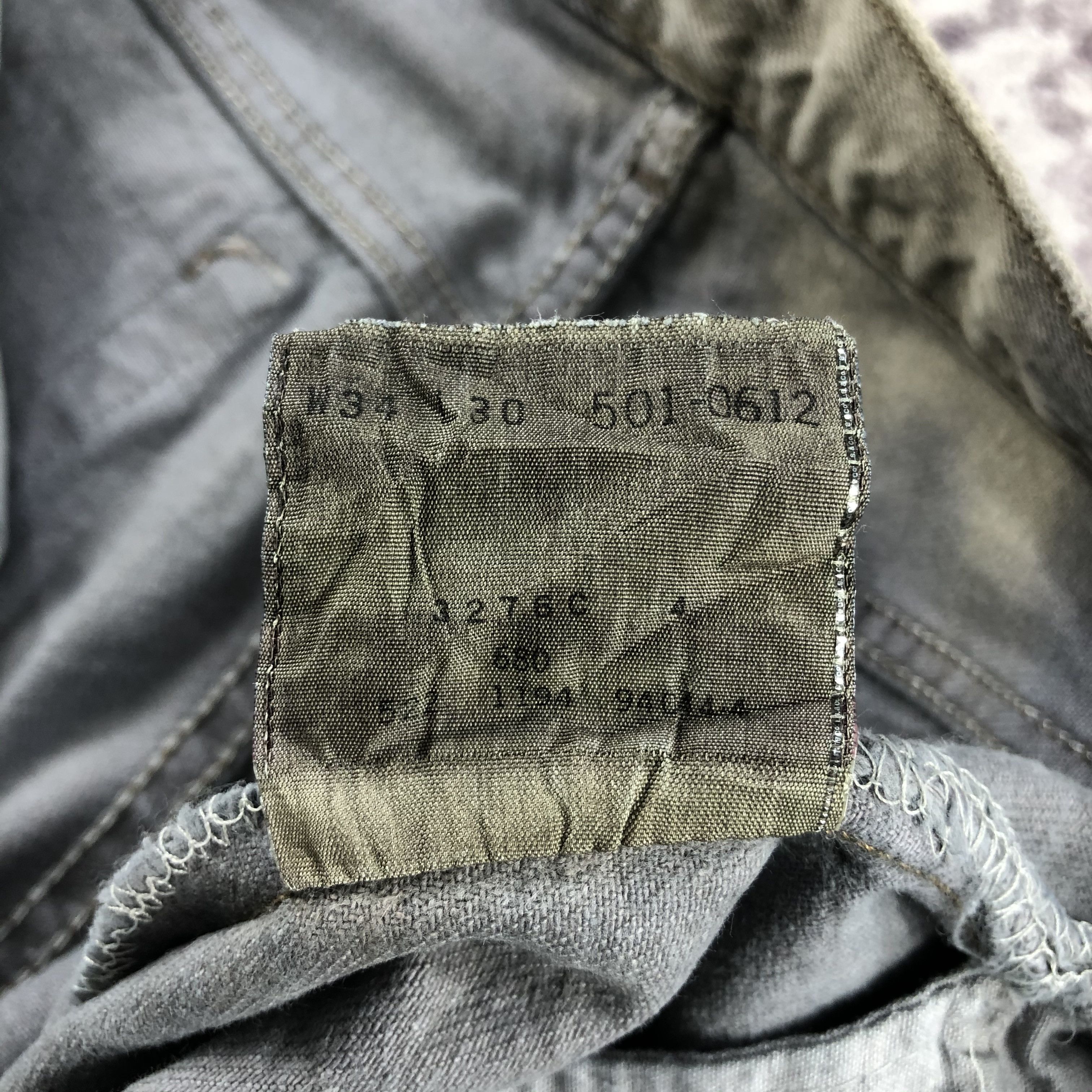 Levi's × Vintage Vintage 90s Faded Black Levis 501 Jeans-JM2598 Size US 33 - 13 Thumbnail