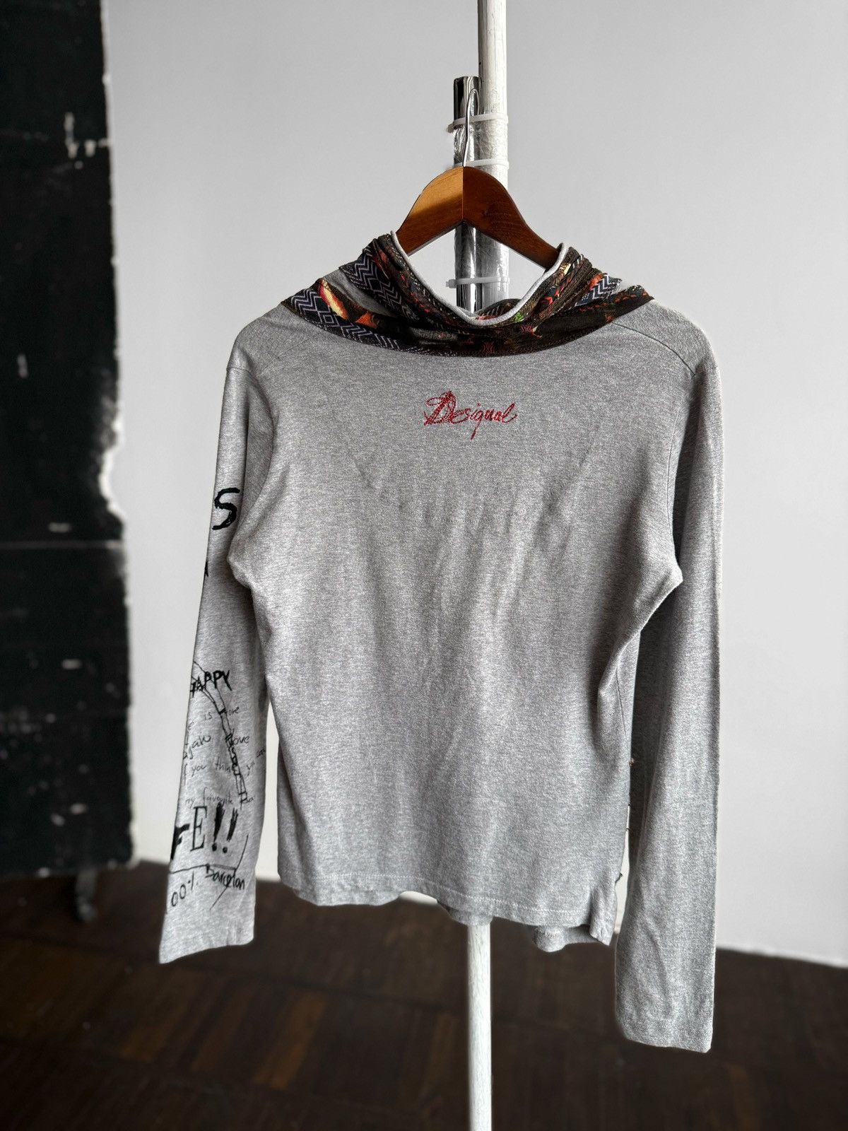 Desigual Desigual Womens Gray Long Sleeve Graphic Top Cowl Neck Shirt Size L / US 10 / IT 46 - 3 Thumbnail
