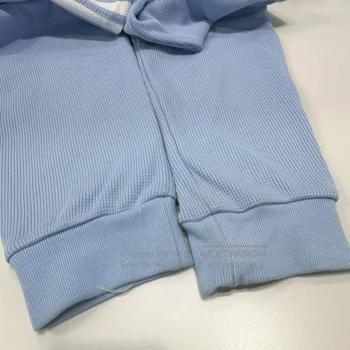 Thom Browne Thom Browne Light Blue Waffle Knit Sweatpants. Size US 30 / EU 46 - 7 Thumbnail