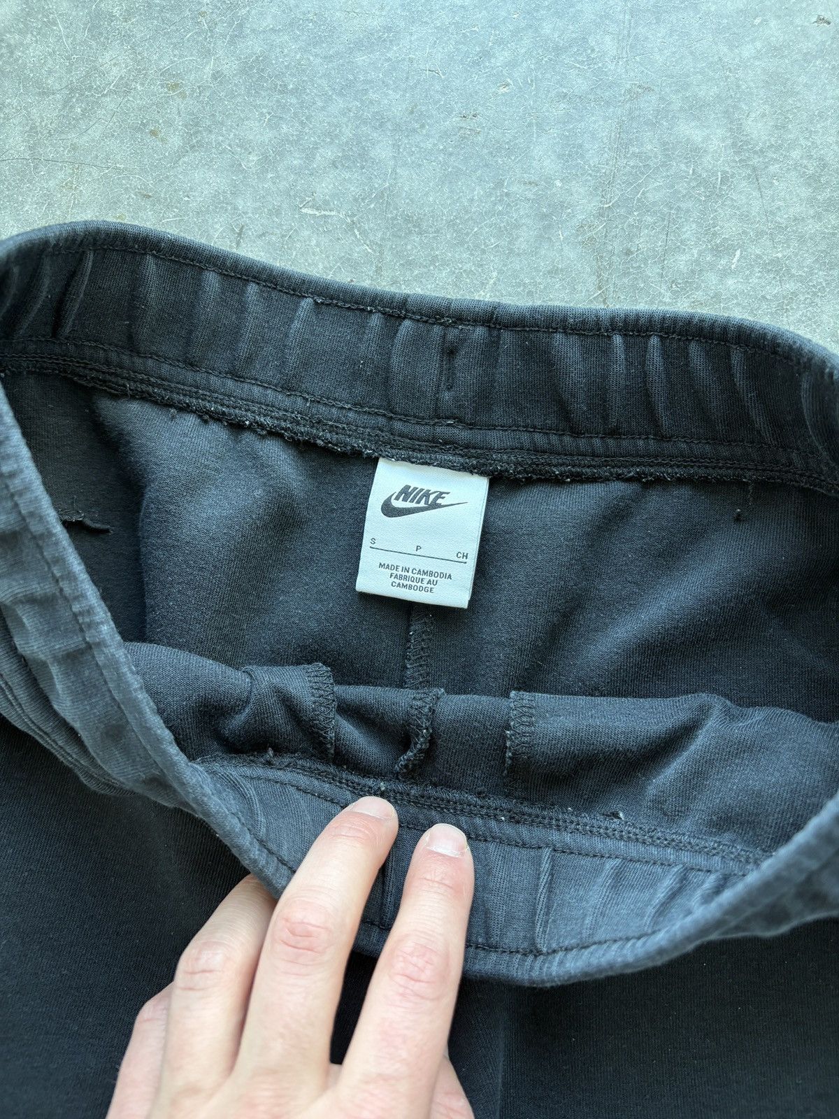 Nike Black Nike Tech Sweatpants Size Small Size US 28 / EU 44 - 5 Thumbnail