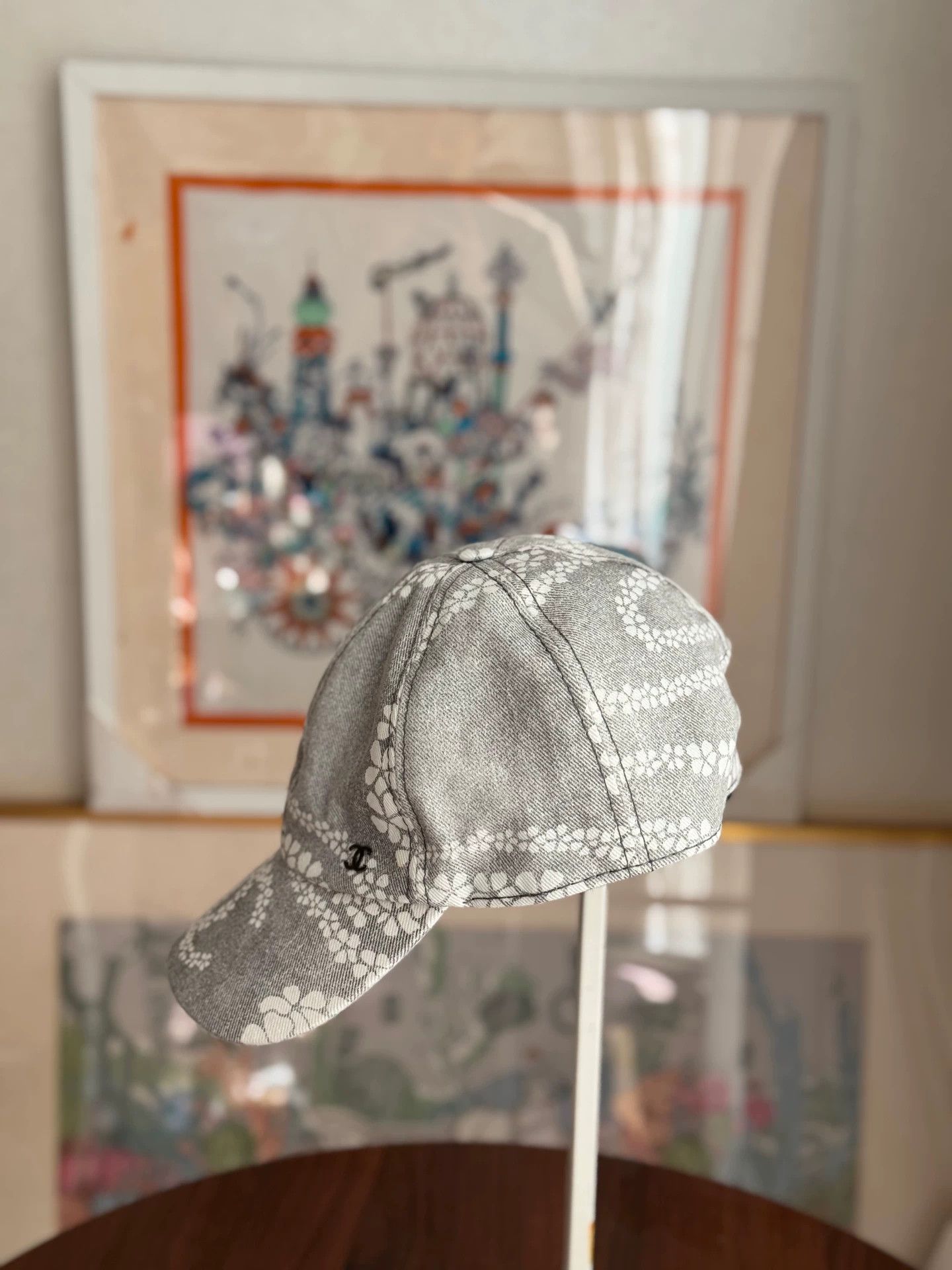 Chanel Chanel 25M CocoBeach gray print denim baseball cap 55-60 Size ONE SIZE - 4 Thumbnail