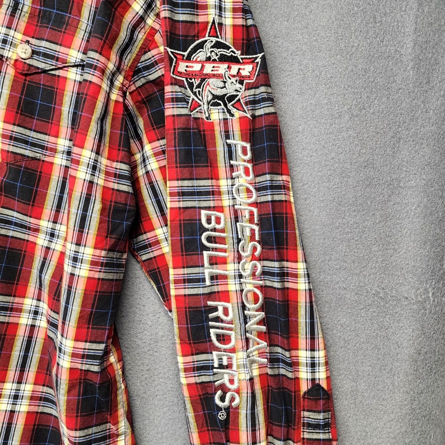 Wrangler VINTAGE? Wrangler PBR Shirt Mens Large Western Rodeo Button Up Red Plaid Embroidered Size US L / EU 52-54 / 3 - 6 Thumbnail