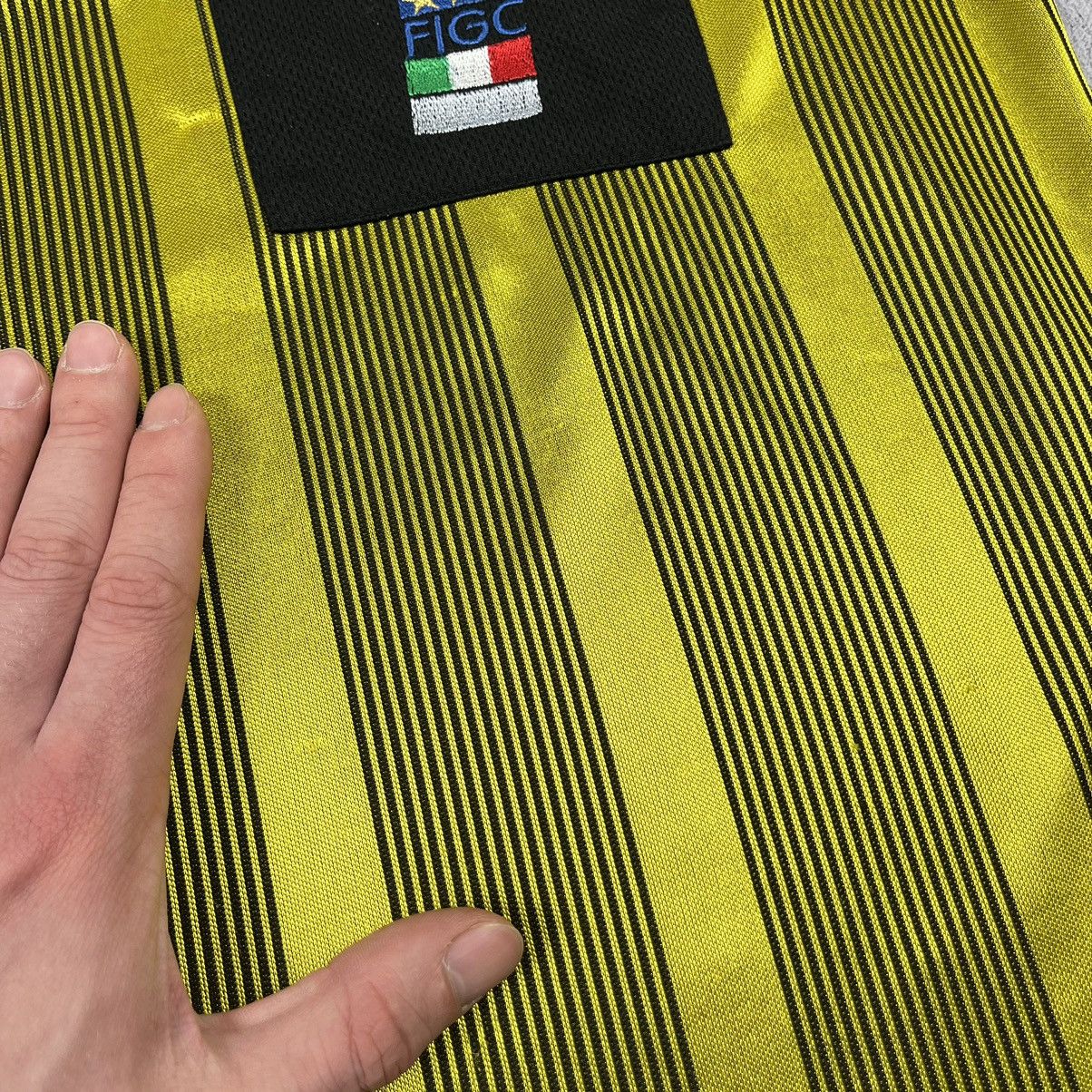 Diadora Vintage Diadora Italy Soccer rare Referee jersey 90’s Size US L / EU 52-54 / 3 - 14 Thumbnail