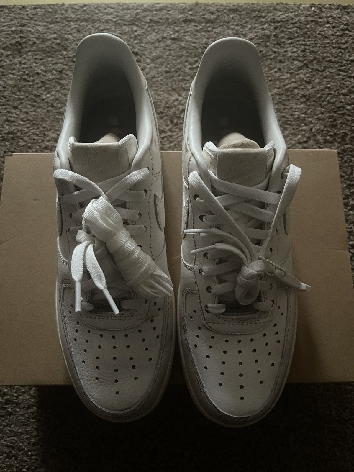 Nike *New* Nike Air Force 1 Dirty Triple White Size US 14 / EU 47 - 2 Thumbnail