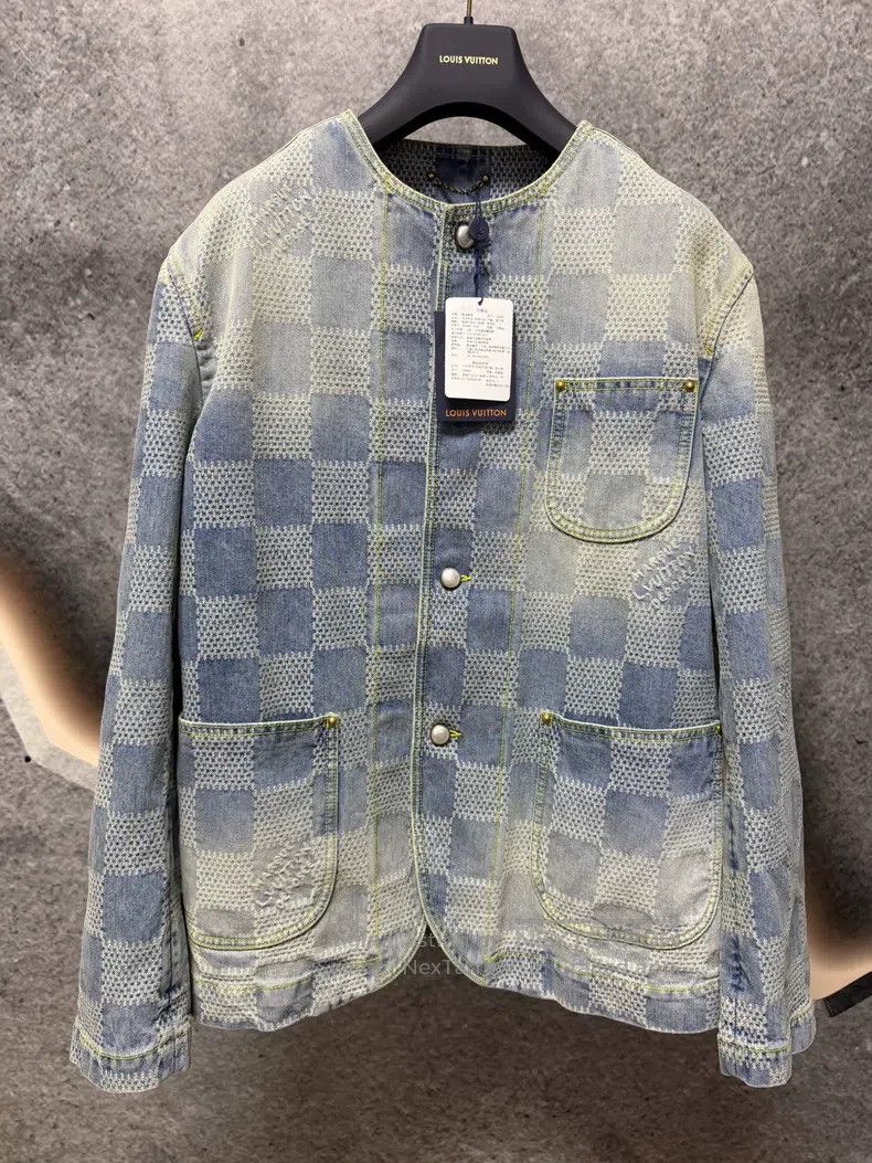 Louis Vuitton Louis Vuitton Checkerboard denim jacket Size US M / EU 48-50 / 2 - 1 Thumbnail