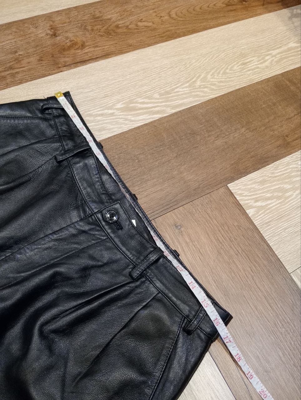 Japanese Brand VINTAGE JAPANESE SHEEPSKIN LEATHER BAGGY PANTS Size US 33 - 9 Thumbnail