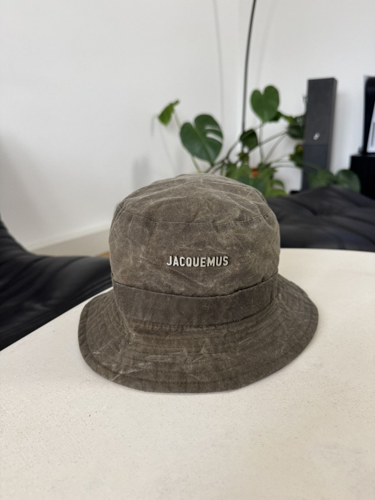Jacquemus Jacquemus Bucket hat Waxed Army Rare Designer Size ONE SIZE - 1 Thumbnail