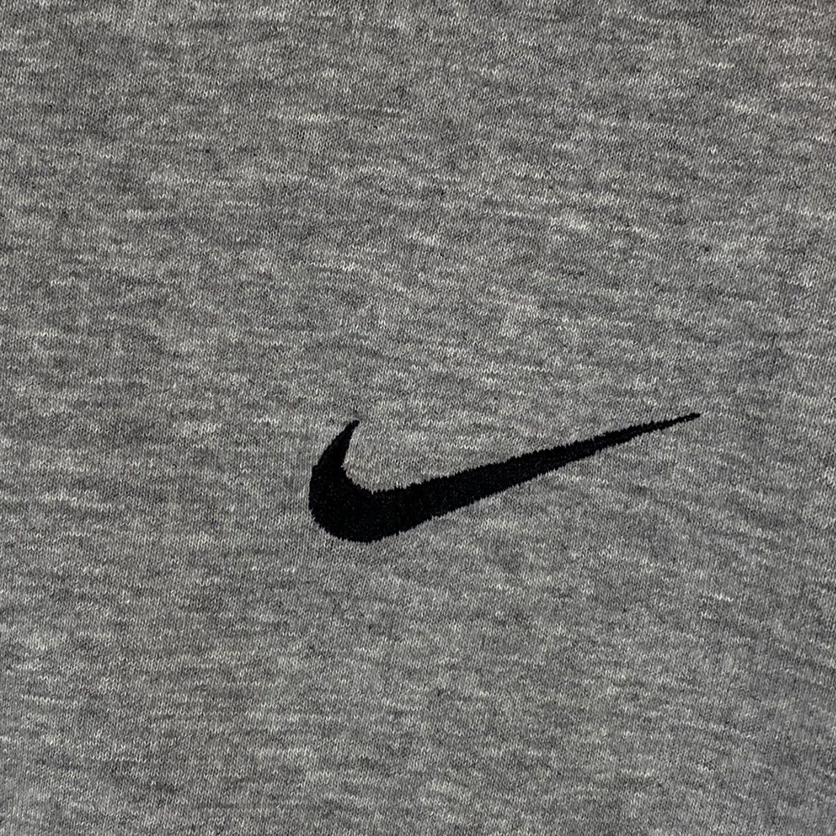 Nike VINTAGE Nike Shirt Mens XL Gray Swoosh Logo Center Nike Center Swoosh Tee 90s Sports Casual Size US XL / EU 56 / 4 - 3 Thumbnail