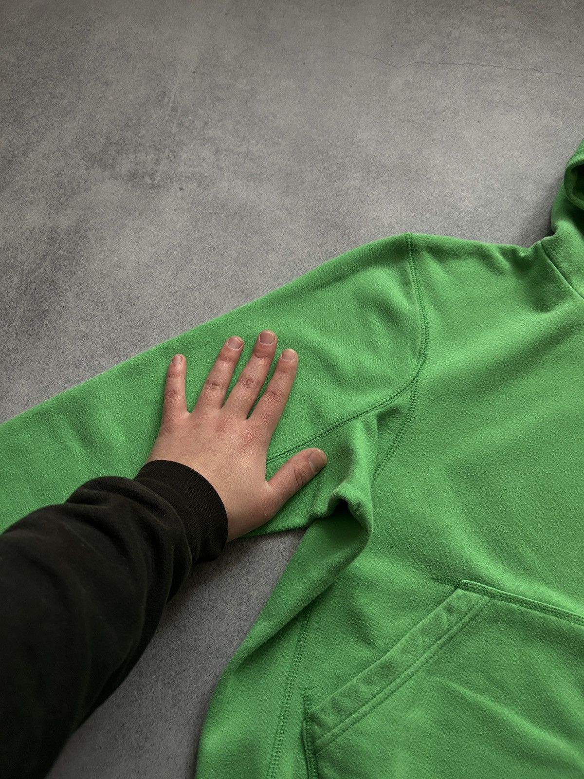 Vintage ❗️Offer me❗️Vintage Nike Lime hoodies mens Size US S / EU 44-46 / 1 - 3 Thumbnail