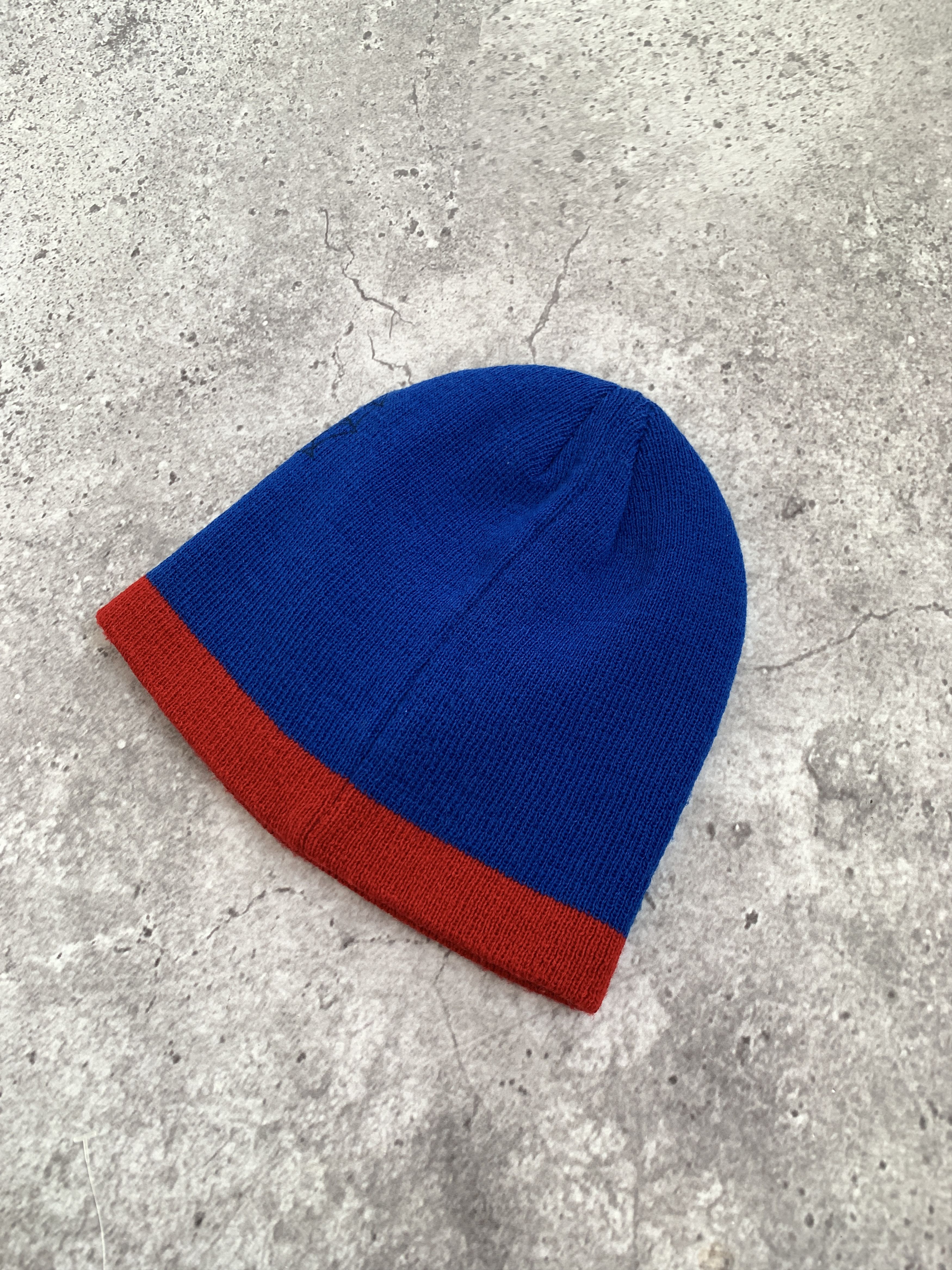 Marvel Comics Vintage Spider Man 90s Embroidered Marvel Beanie Winter Hat Size ONE SIZE - 5 Thumbnail