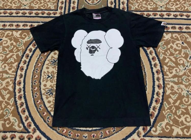 Bape × Kaws bape x kaws Size US XS / EU 42 / 0 - 2 Thumbnail