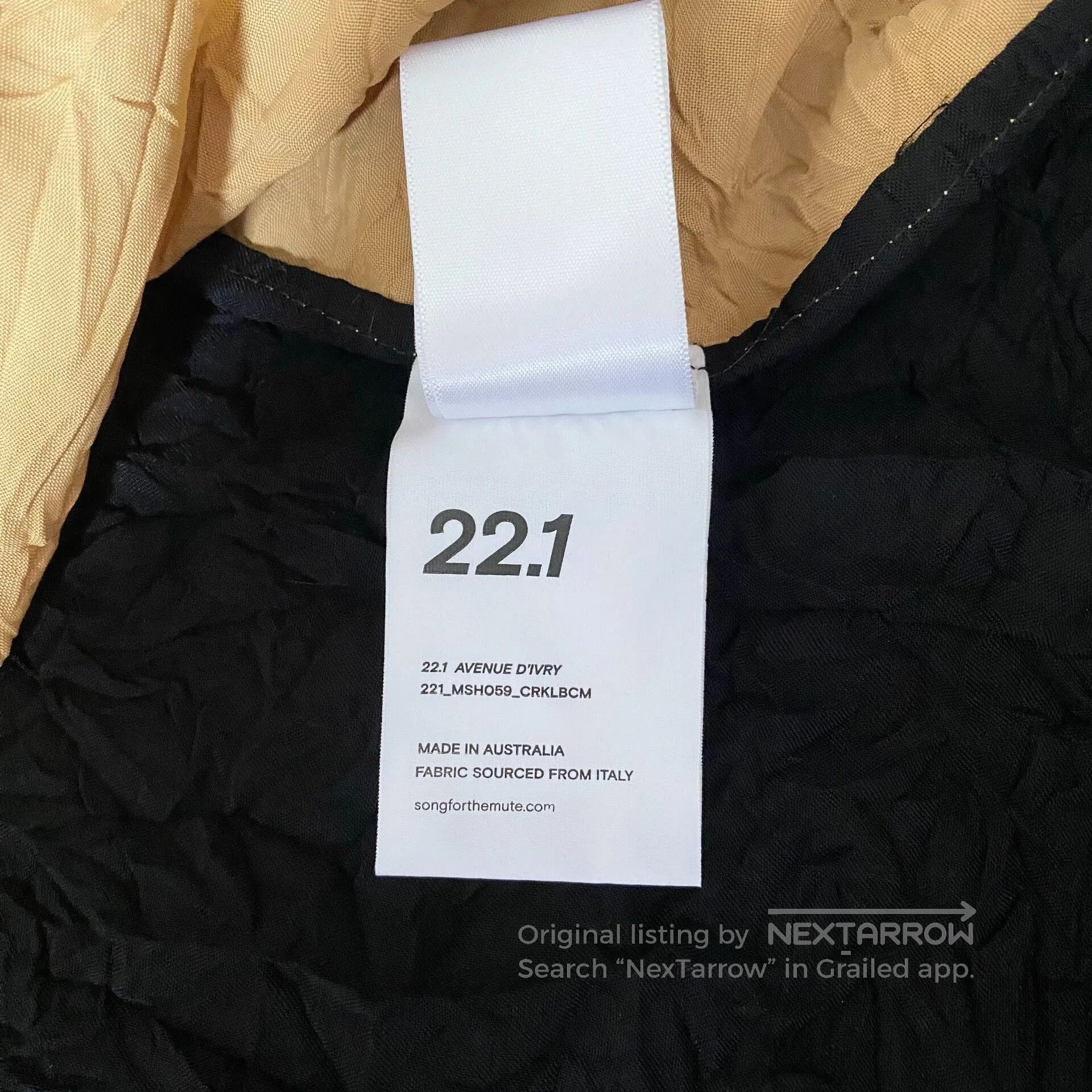 Song For The Mute black and yellow short sleeve Hawaiian shirt. Size US M / EU 48-50 / 2 - 6 Thumbnail