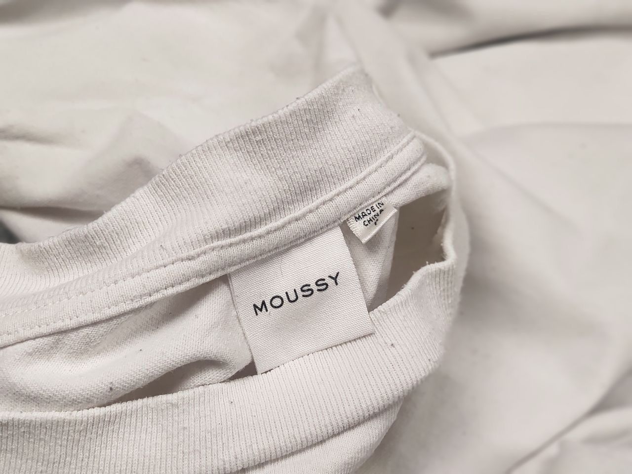 MOUSSY Moussy Bottom's Up Japan Design Light White Logo Long Sleeve Size US M / EU 48-50 / 2 - 17 Thumbnail
