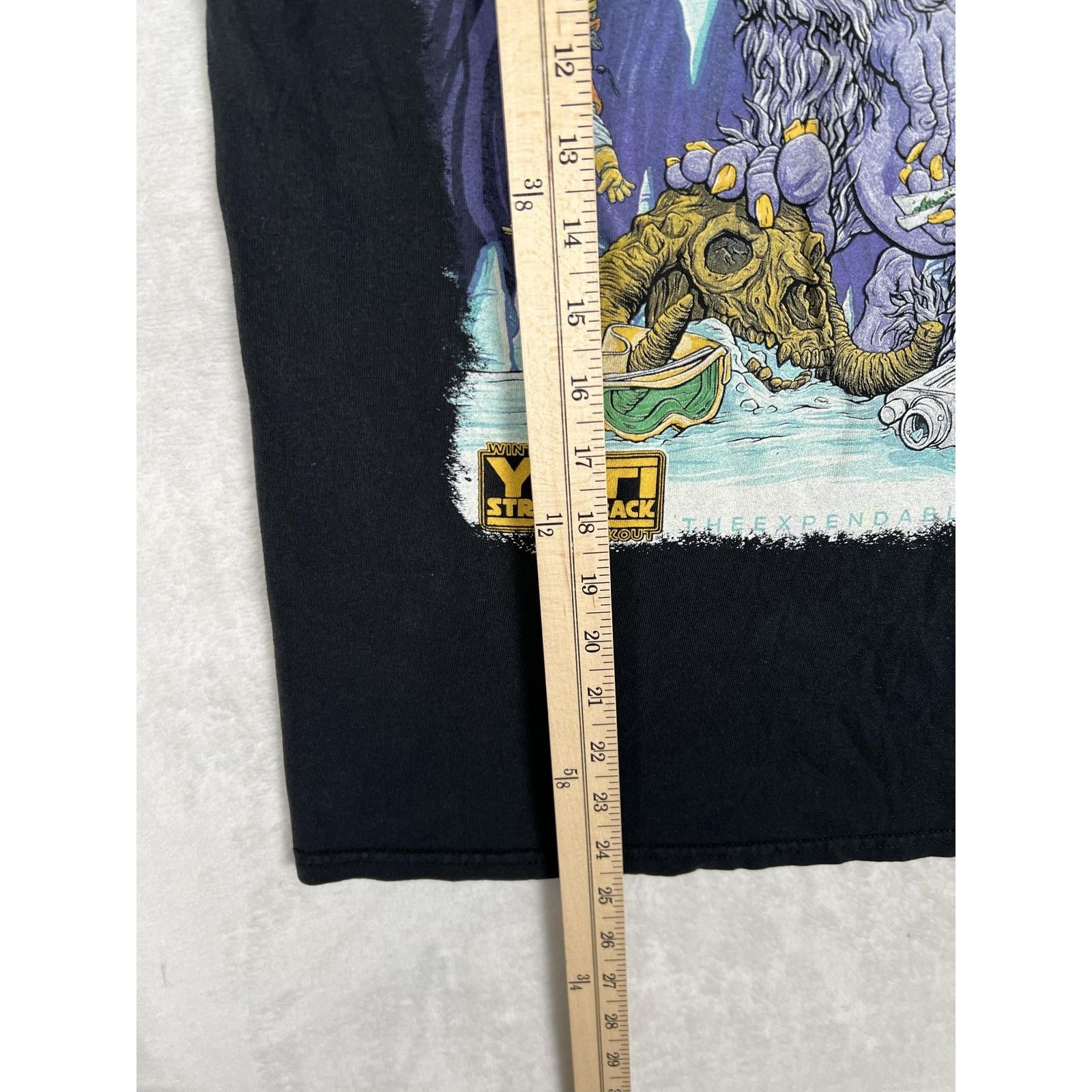 Gildan The Expendables Yeti Strikes Back T-Shirt Mens Small Black 2 Size US S / EU 44-46 / 1 - 5 Thumbnail