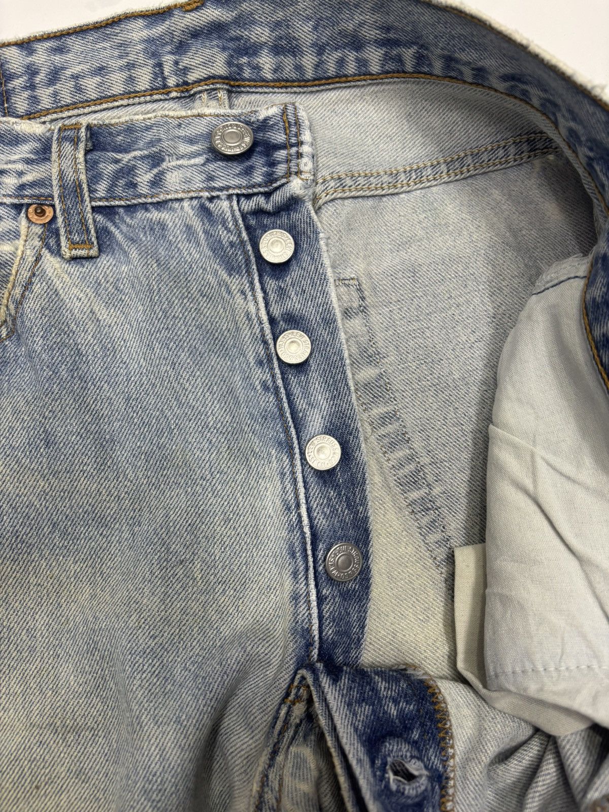 Levi's Vintage LEVIS 501 Kurt Cobain Distressed Denim Jeans Style Size US 31 - 16 Thumbnail
