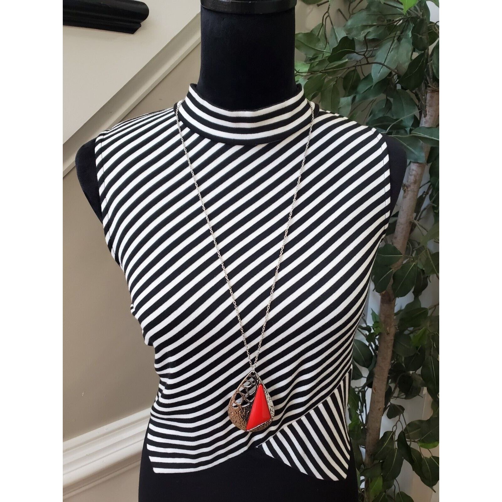 Forever 21 Forever 21 Polyester Sleeveless Knee Length Dress Size L Size L / US 10 / IT 46 - 2 Thumbnail
