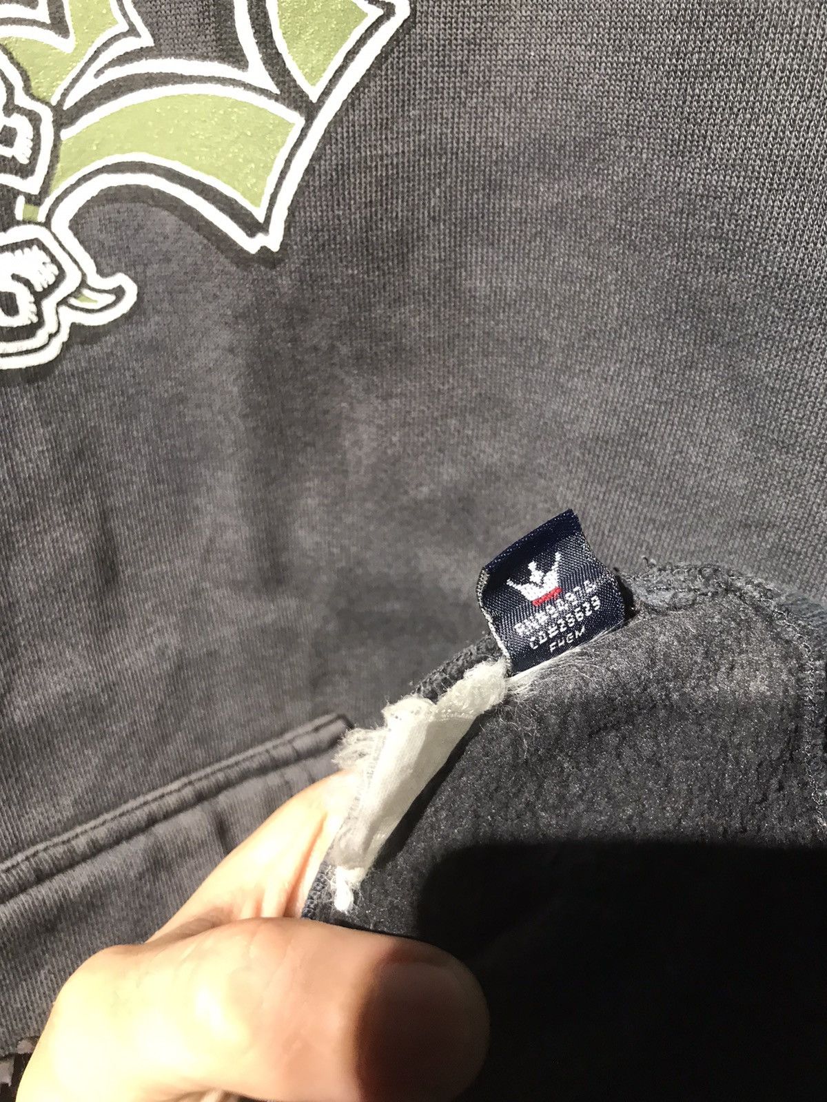 GRAIL RARE y2k Stussy Skull Thrashed Sunfaded Pullover