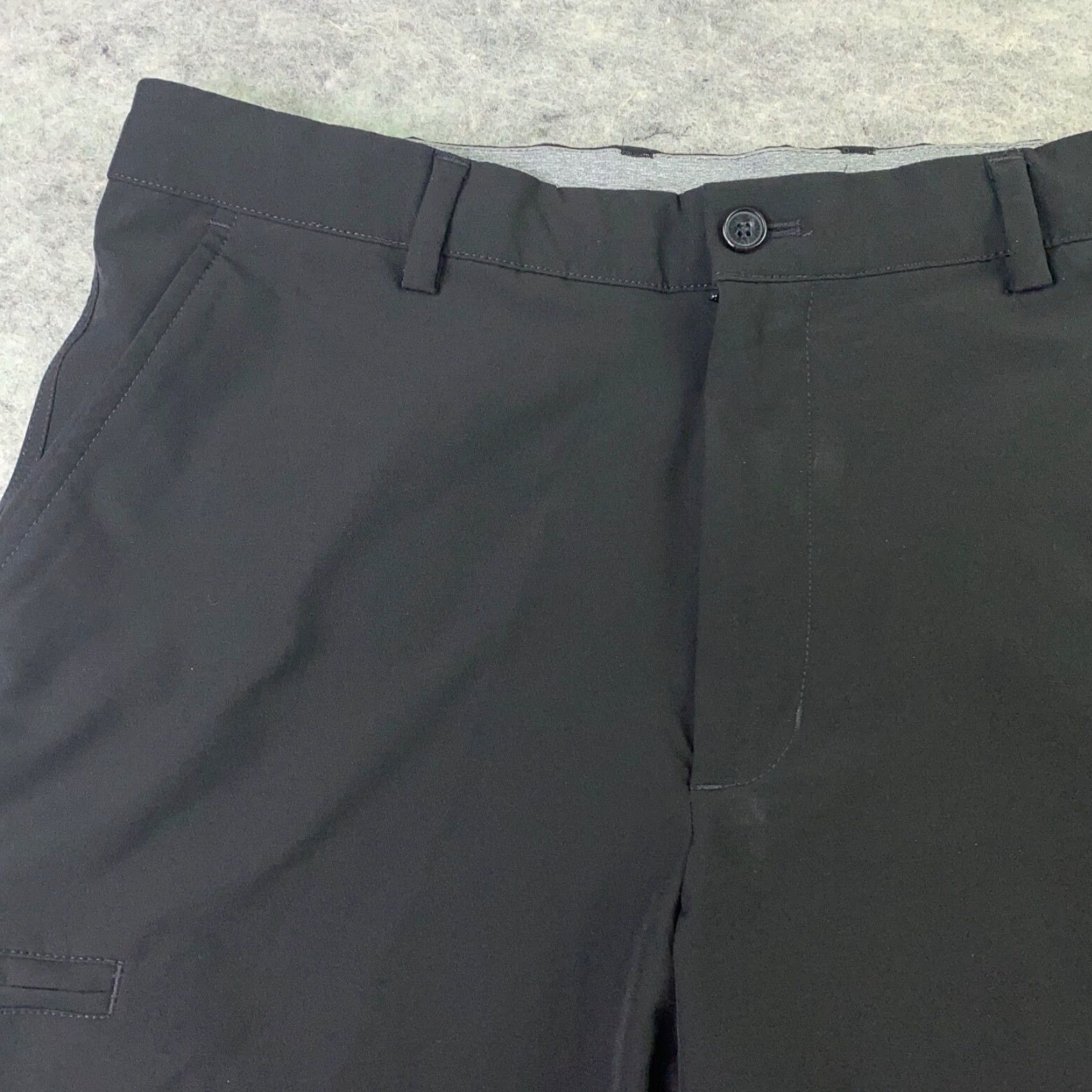 Nike Nike Golf Mens Shorts Size 36 Black Pleated Dry Performance Polyester Casual Workwear Travel Shirt? Size US 36 / EU 52 - 2 Thumbnail