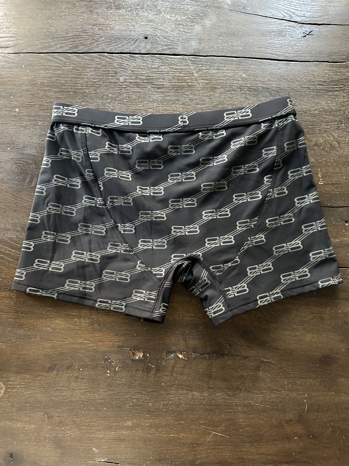 Balenciaga Balenciaga body con swim trunks shorts Size US 32 / EU 48 - 3 Thumbnail