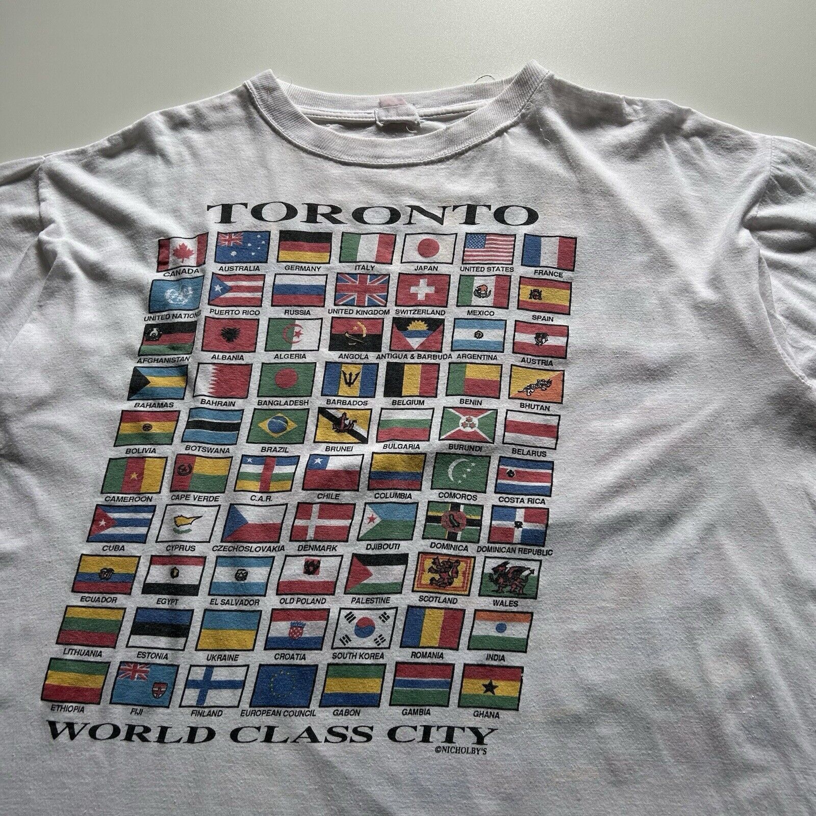 Vintage Vintage 90s Toronto World Class City Flag Graphic T Shirt XL Size US XL / EU 56 / 4 - 2 Thumbnail
