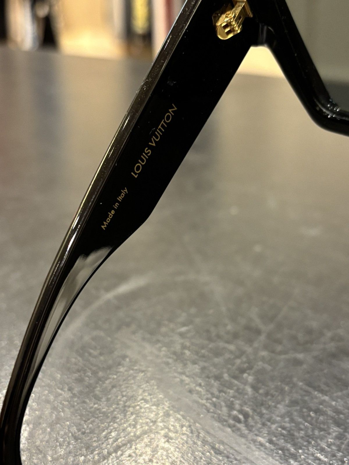 Louis Vuitton Louis Vuitton Cyclone Sunglasses Size ONE SIZE - 5 Thumbnail