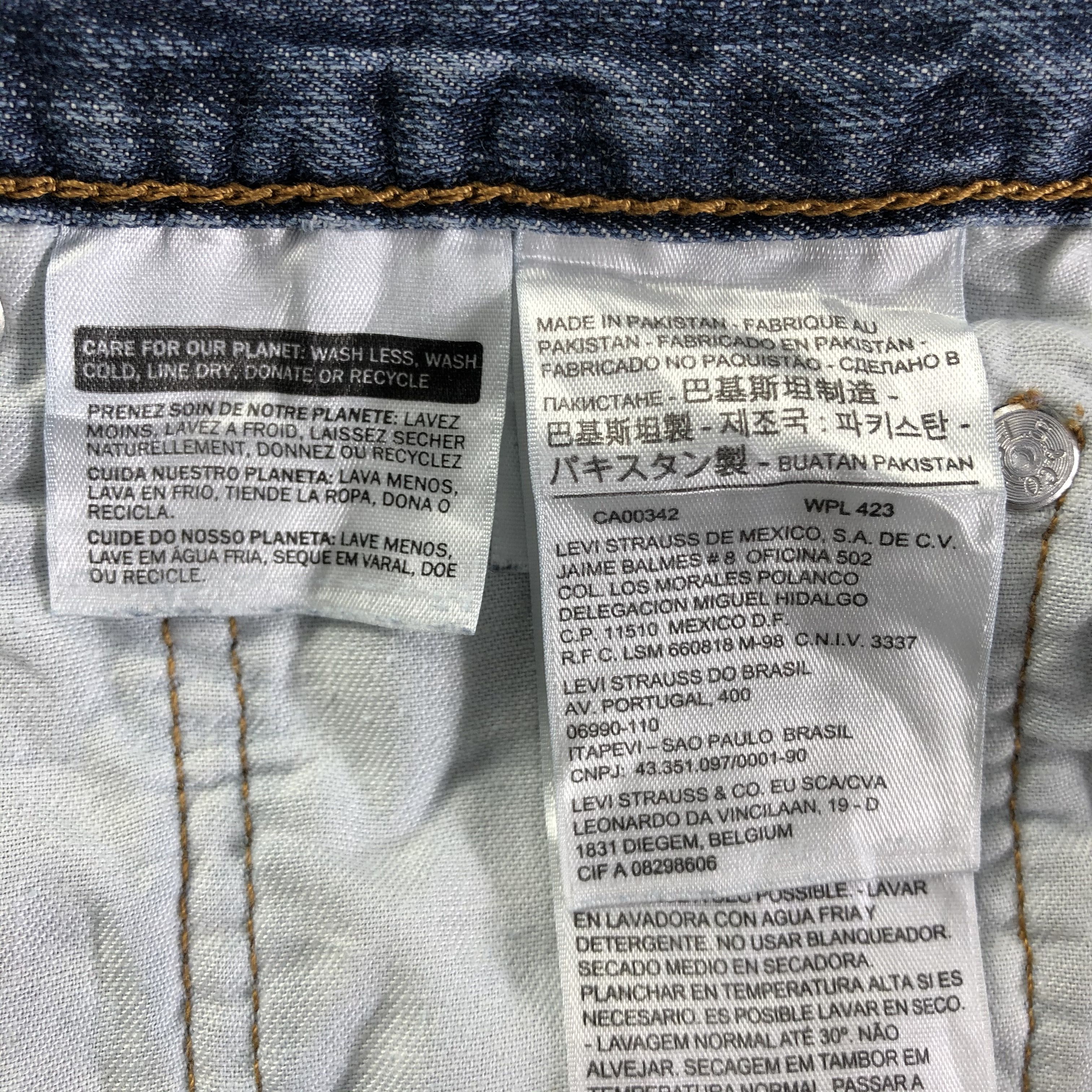 Levi's Vintage Blue Wash Levis 569 Jeans-J4397 Size US 35 - 10 Thumbnail