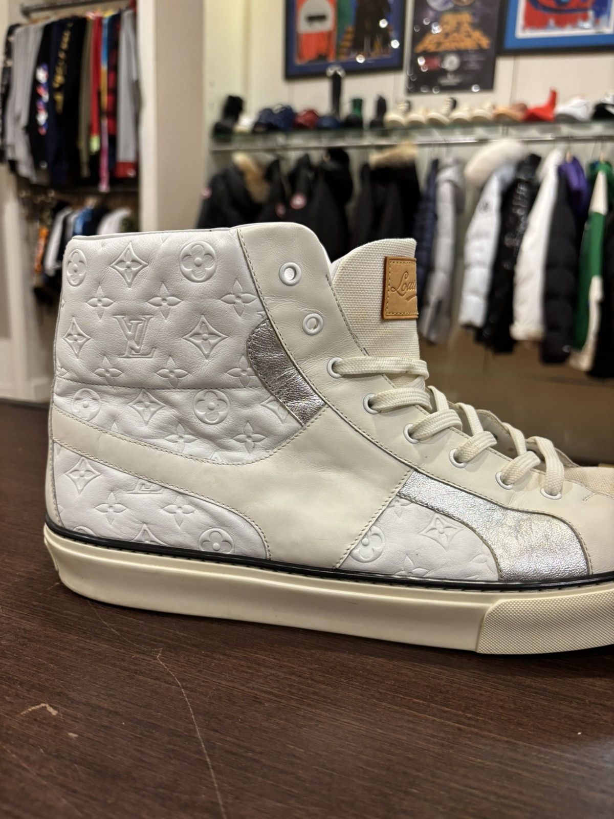 Louis Vuitton Louis Vuitton White Leather Trainers Size US 11 / EU 44 - 8 Thumbnail