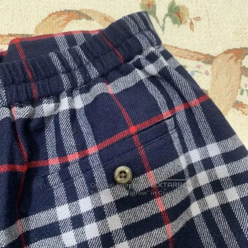 Burberry Burberry Navy Blue Wool Women's Casual Pants. Size 30" / US 8 / IT 44 - 7 Thumbnail