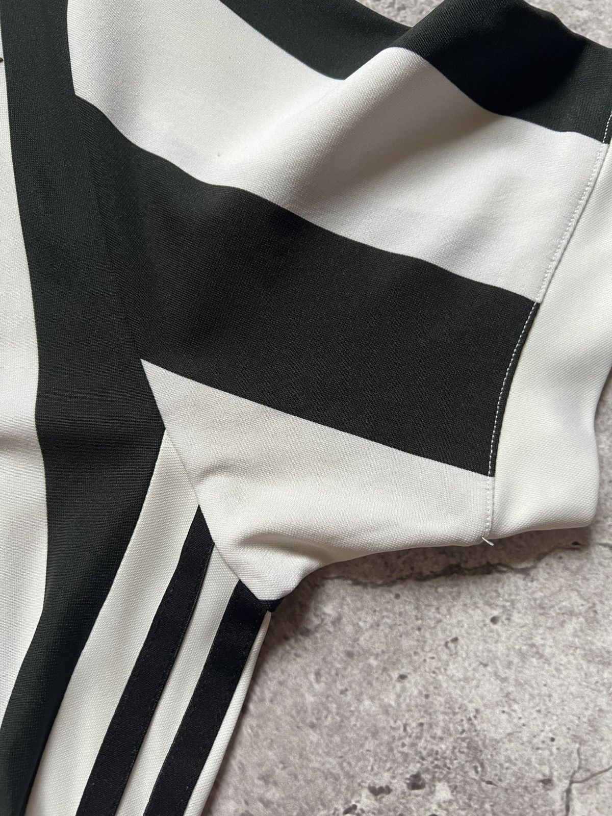 Adidas Adidas Juventus 2017/18 Home Football Shirt Jersey Adizero Size US S / EU 44-46 / 1 - 19 Thumbnail