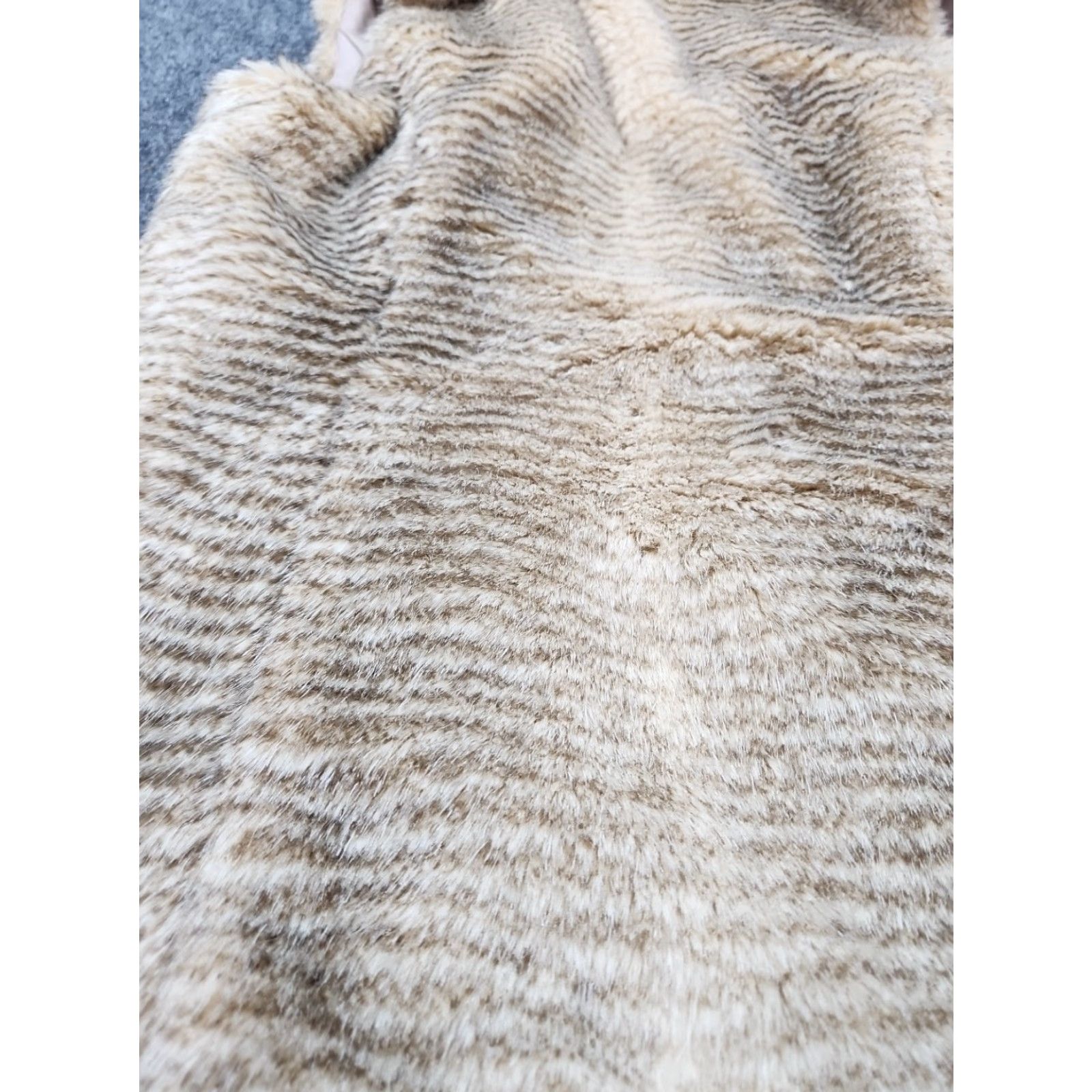 Vintage WOMAN Vest Women's Faux Fur Vest Medium Brown M Regular Sleeveless Hook & Eye Winter Casual Workwear Brown Vintage No Size M / US 6-8 / IT 42-44 - 7 Thumbnail