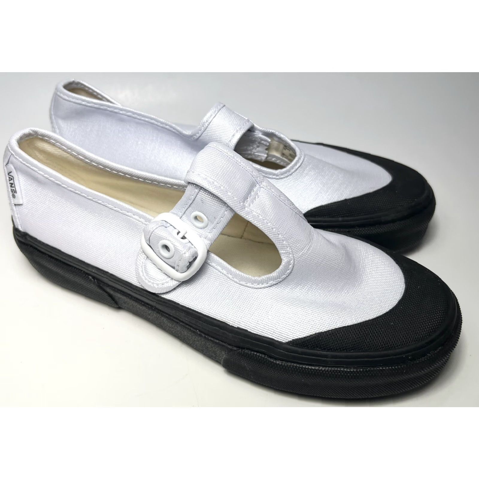 Vans VANS Style 93 Shoes Metallic Canvas White Women 5.5 4" Size M / US 6-8 / IT 42-44 - 2 Thumbnail