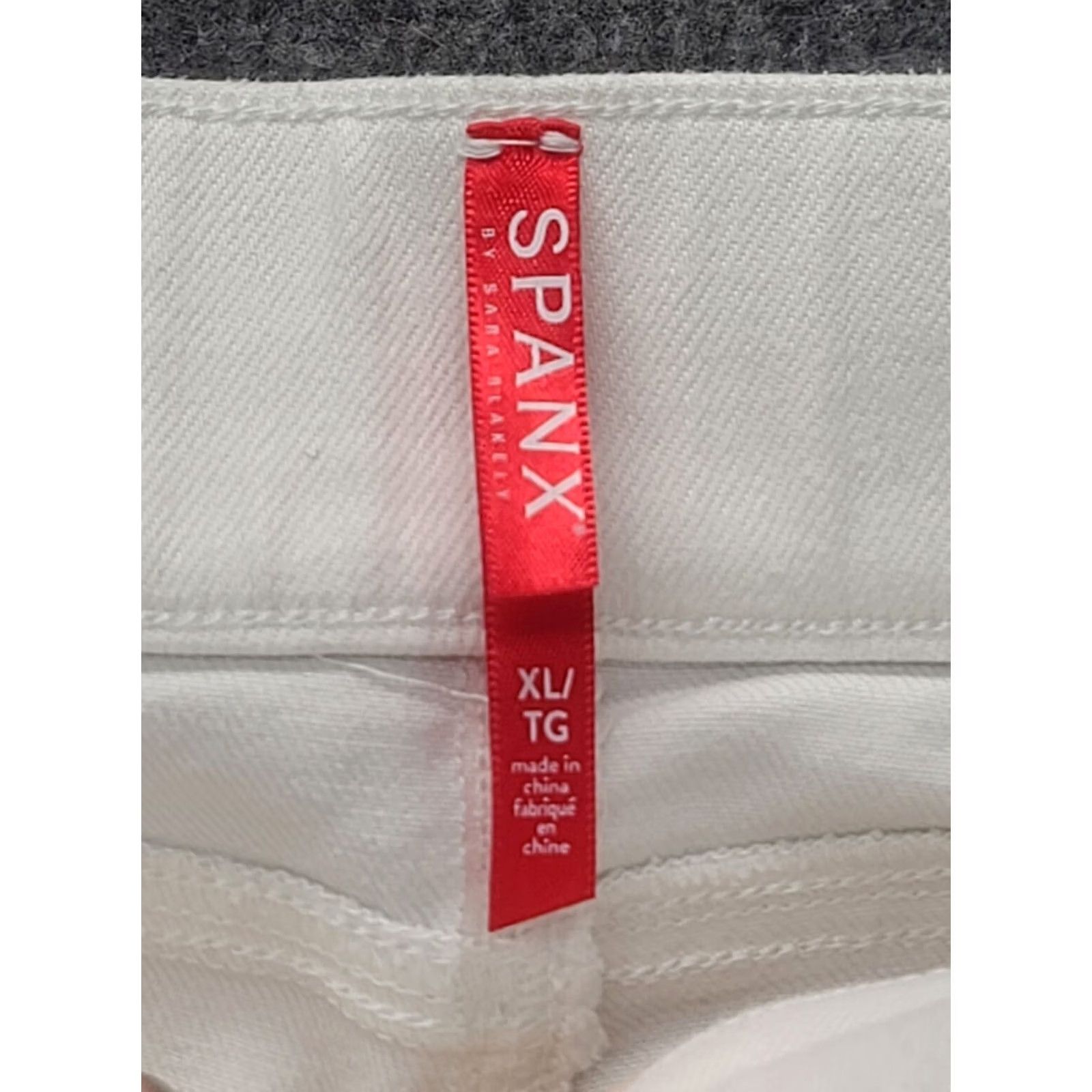 Spanx Spanx Pants Womens XL Ankle High Rise Shaping Slimming Jeggings White 30 in Inseam 27 in Regular Size Type Leggings Womens Size 40" / US 18 - 2 Thumbnail
