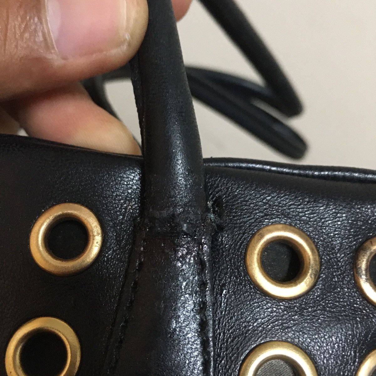Prada Rare Prada with stud punk style leather bag Size ONE SIZE - 4 Thumbnail