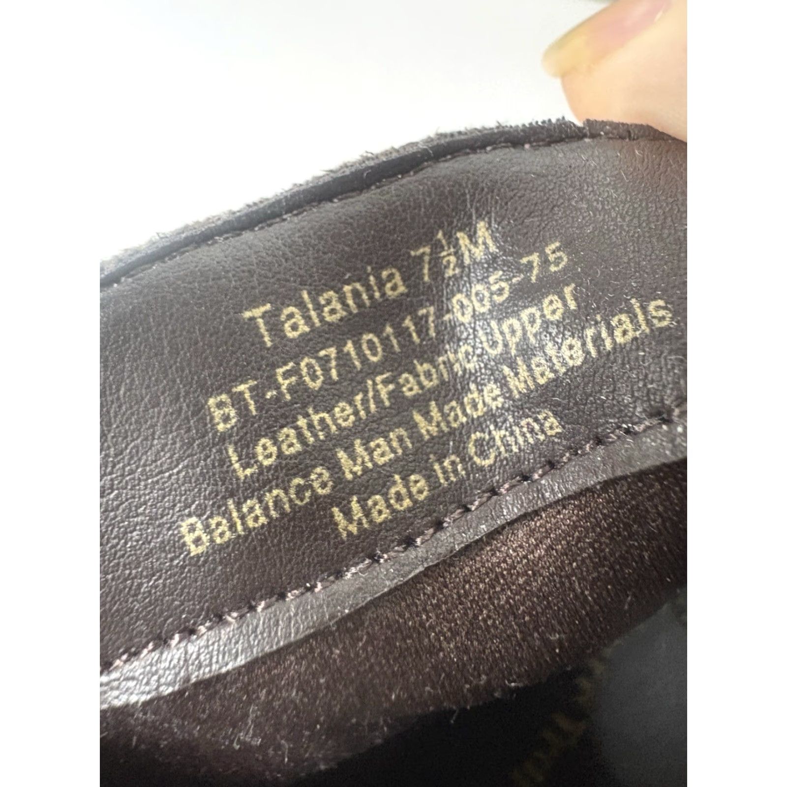 Vintage Bare Traps Talania Dk Brown Ankle Boots Womens 7.5M Leather Round Toe Zip Buckle 3in Heel Block City Going Out Fall Winter Bootie Size US 8 / IT 38 - 7 Thumbnail