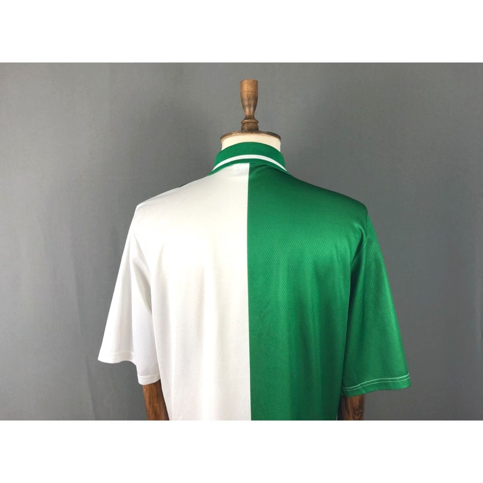 Asics ASICS Millwall FC Team T-Shirt Size XL Bicolor Polyester Men's Size US XL / EU 56 / 4 - 5 Thumbnail