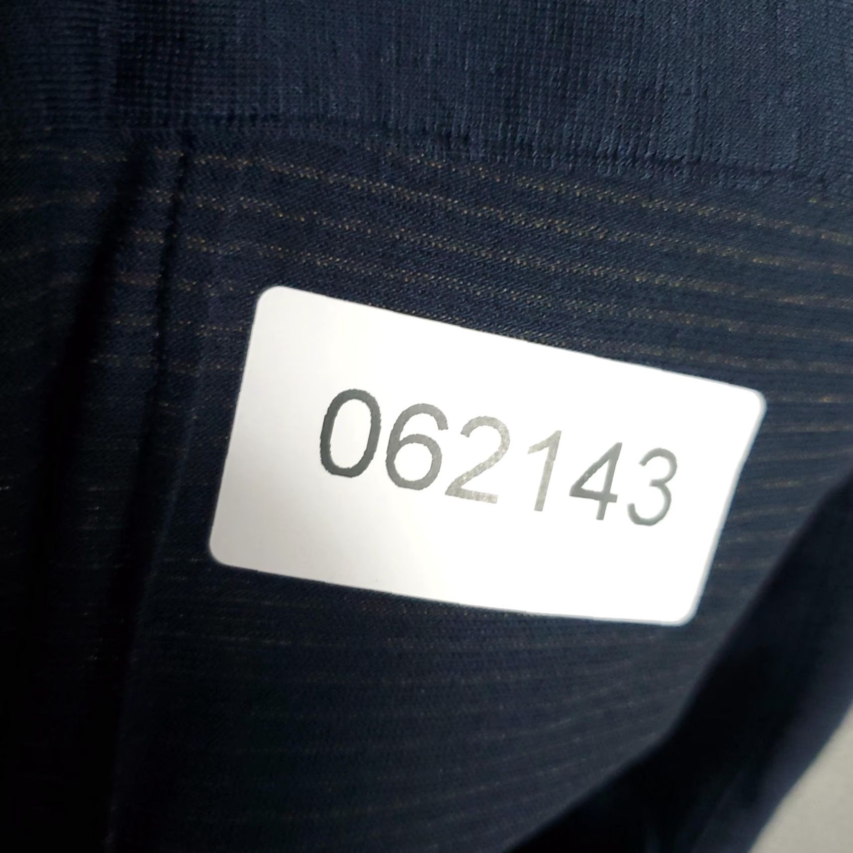 Lululemon Lululemon Polo Shirt Mens XL Navy Blue Short Sleeve Golf Casual Moisture Wicking Breathable Logo Workout Polo Shirt - Runs short Size US XL / EU 56 / 4 - 7 Thumbnail