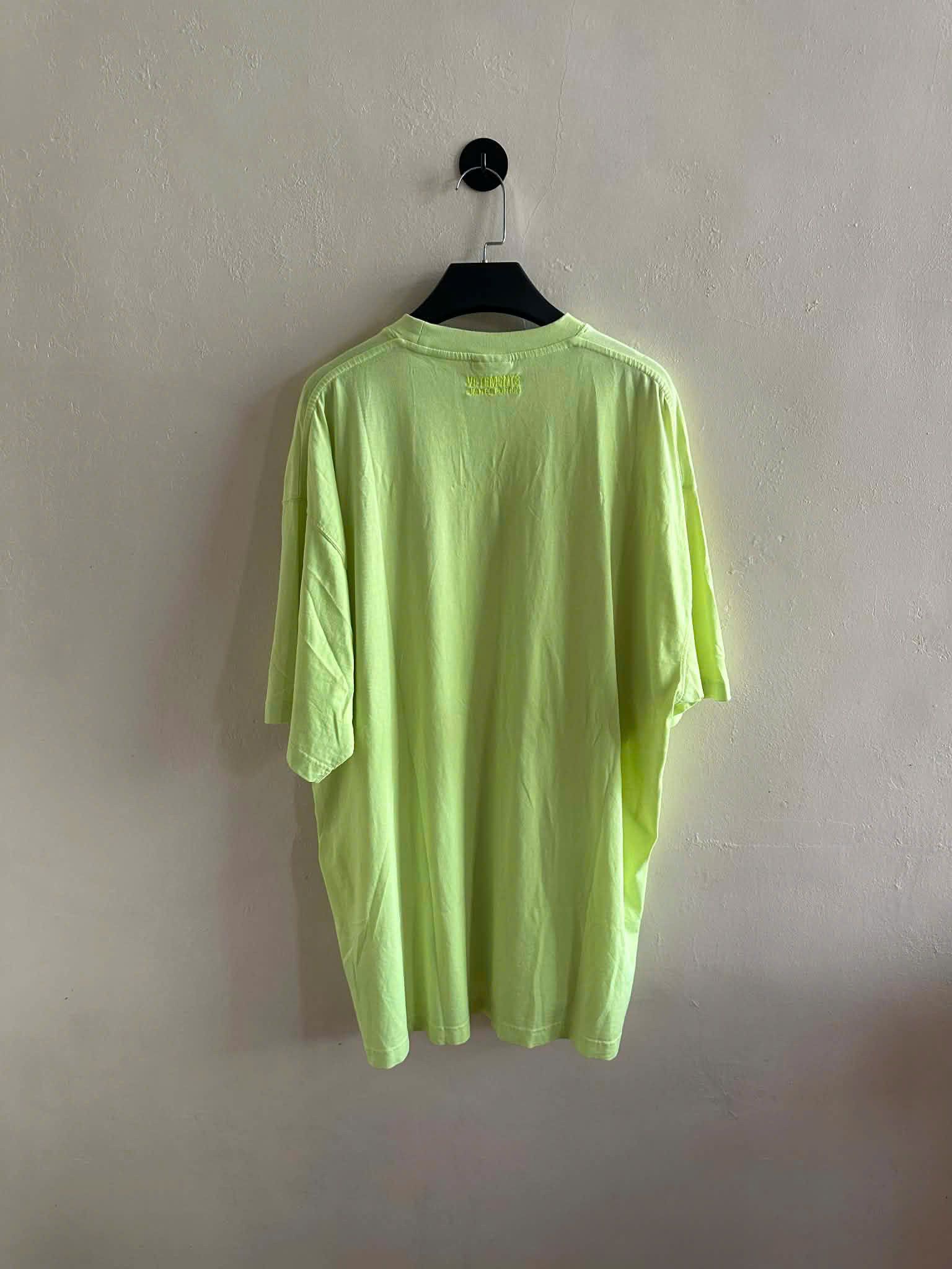 Vetements T SHIRT VETEMENS Size US M / EU 48-50 / 2 - 4 Thumbnail
