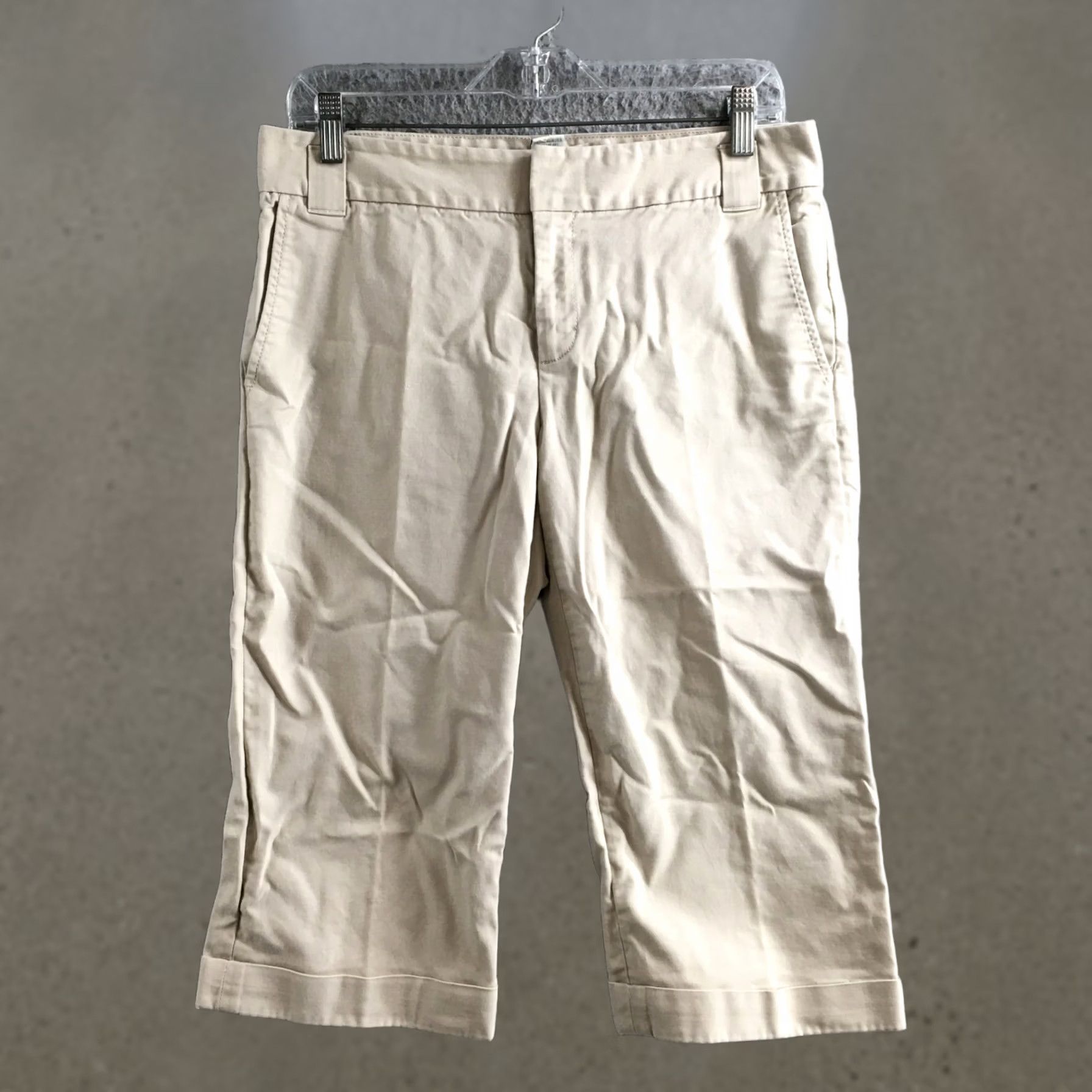 Banana Republic Banana Republic Capri Pants Womens 10 Beige Cotton Blend Zip Fly Casual Capri Pants Womens 10 Beige Cotton Blend Zip Fly Casual Size 32" / US 10 / IT 46 - 1 Thumbnail