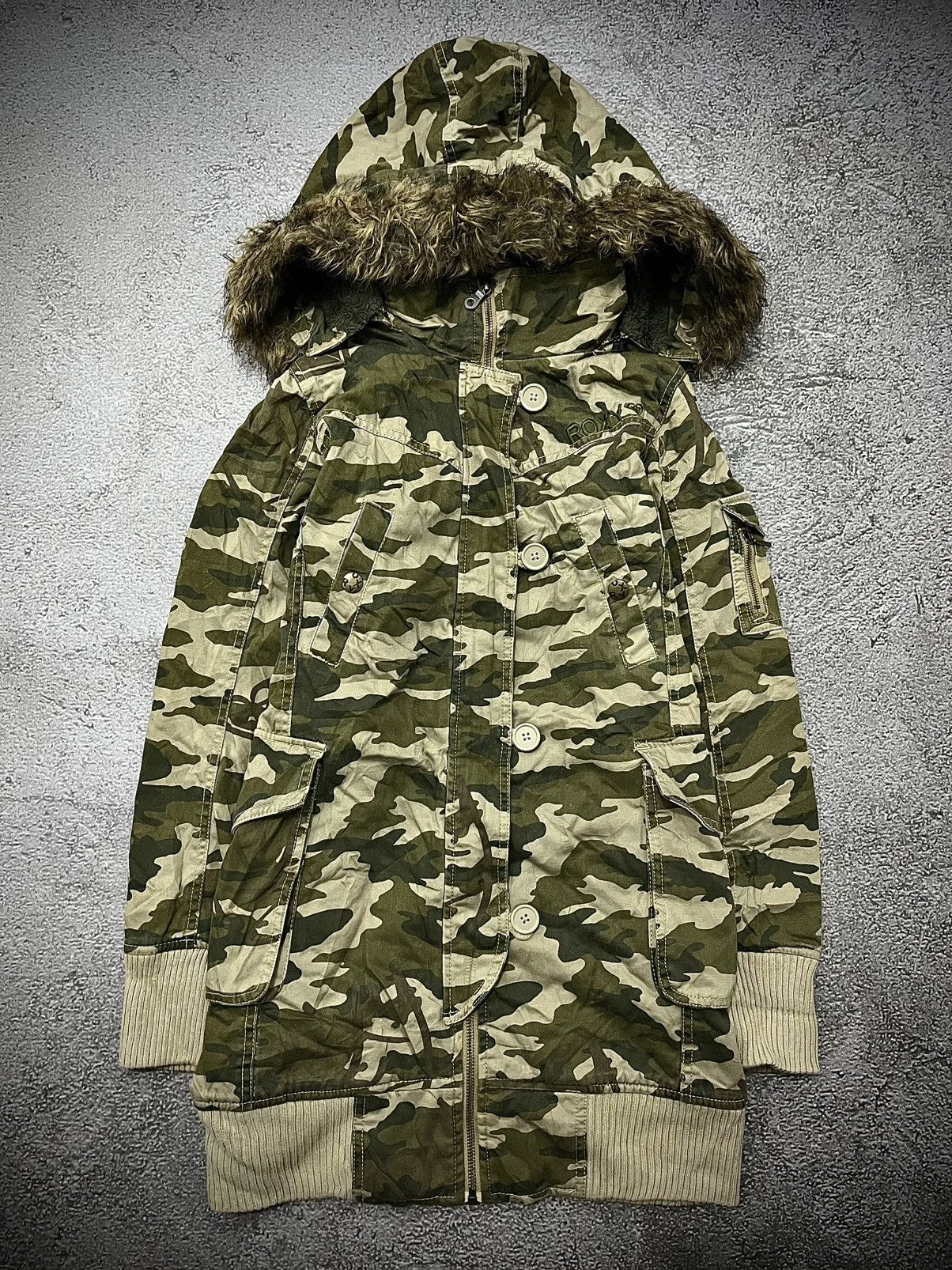 Japanese Brand 2000s Roxy Camo Hood Fur Jacket GOA Style Size US M / EU 48-50 / 2 - 1 Thumbnail