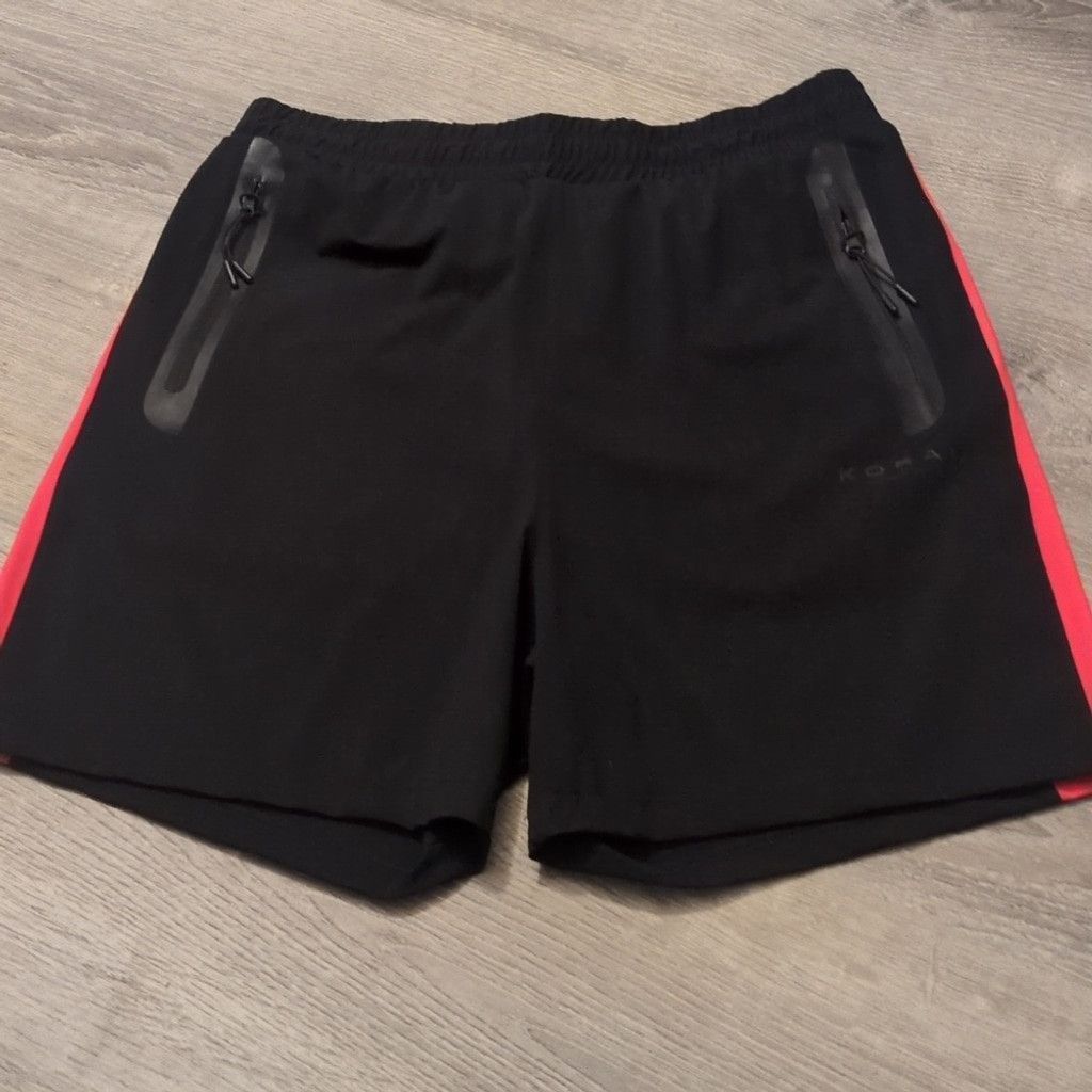 Koral nyla statement shorts size medium
