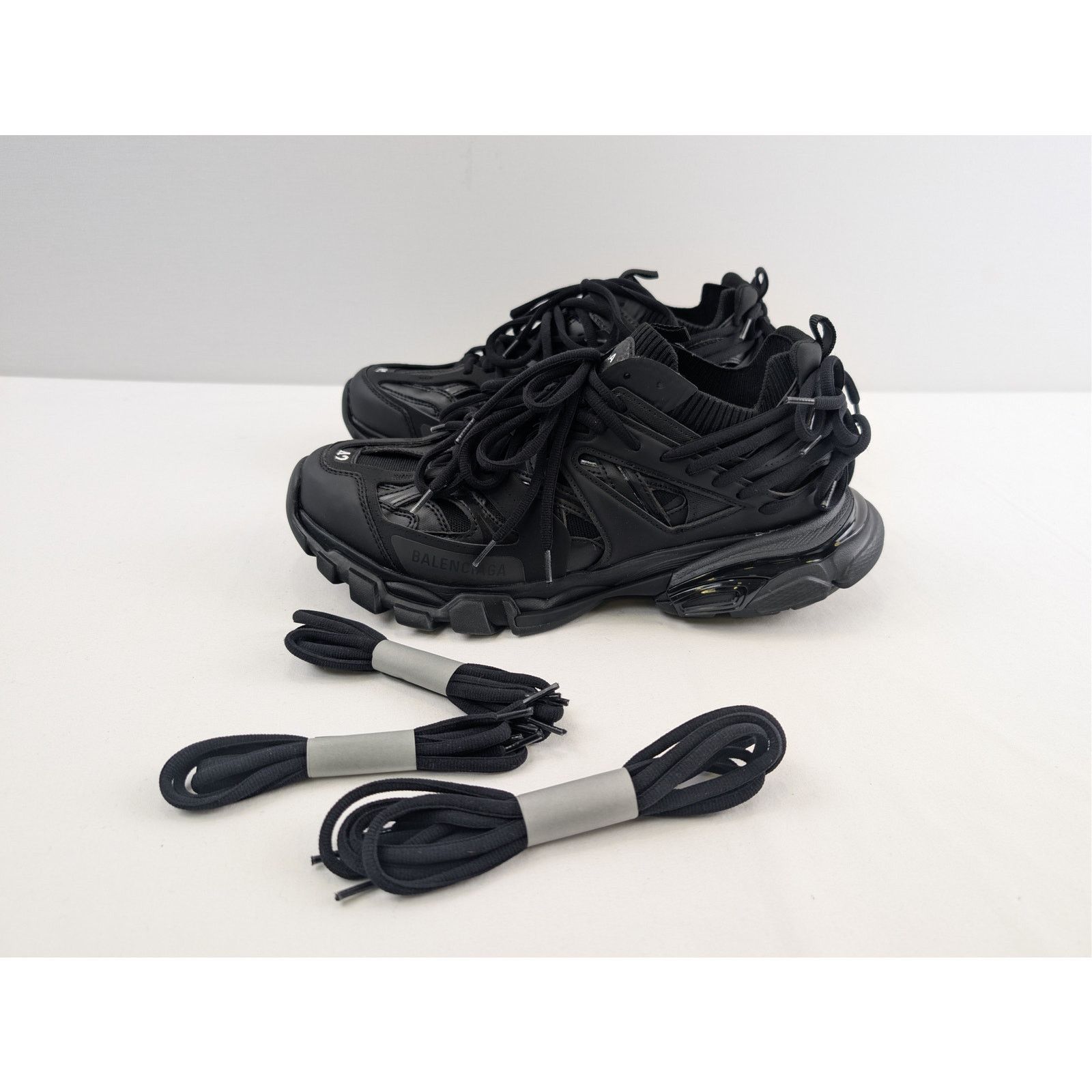 Balenciaga o1rshd1 Track Laces Shoe Sneakers in Black Size US 9 / EU 42 - 8 Thumbnail