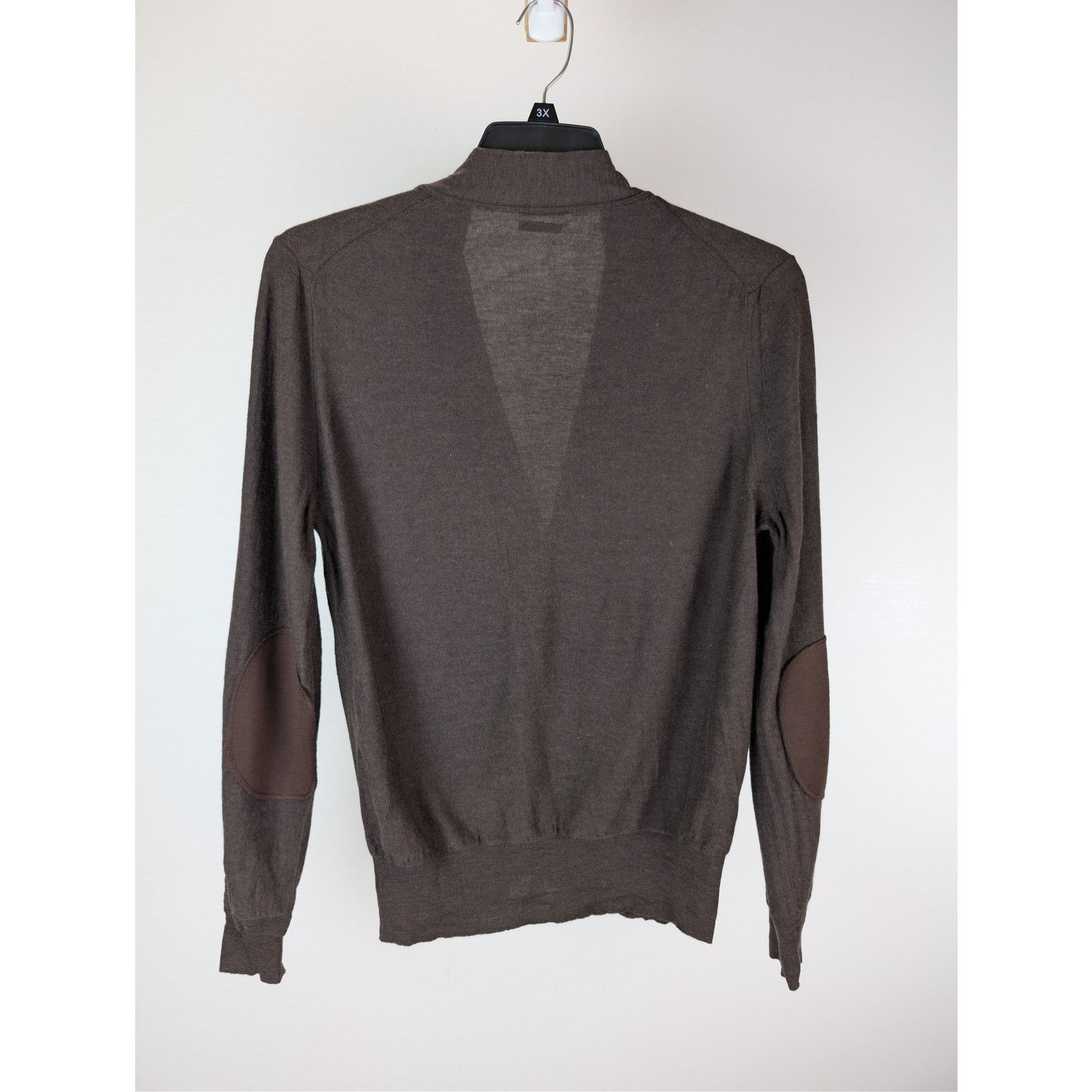 Tom Ford o1rshd1 CC20 V-Neck Cardigan is a dark brown Size US M / EU 48-50 / 2 - 14 Thumbnail