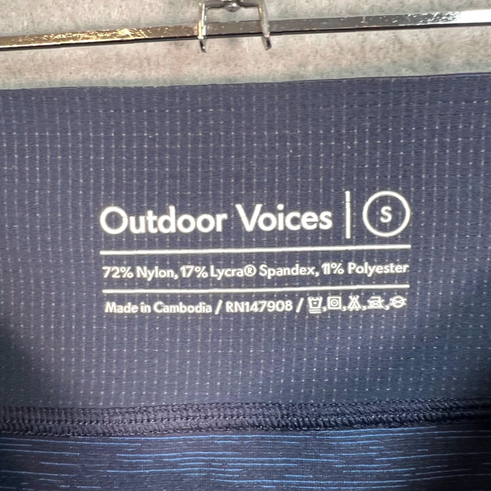 Outdoor Voices Outdoor Voices Colorblock Leggings Womens Small Blue Navy Athletic Shirt? Size 28" / US 6 / IT 42 - 3 Thumbnail