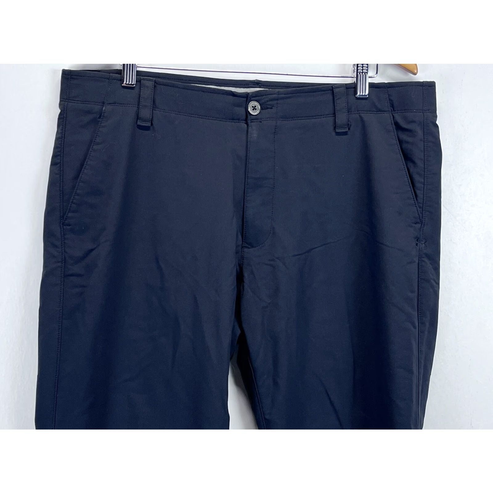 Under Armour Under Armour Mens Golf Pants Sz 38x30 Black Waist Performance Athleisure Casual/Golf Straight Inseam 30in Regular Size US 38 / EU 54 - 2 Thumbnail