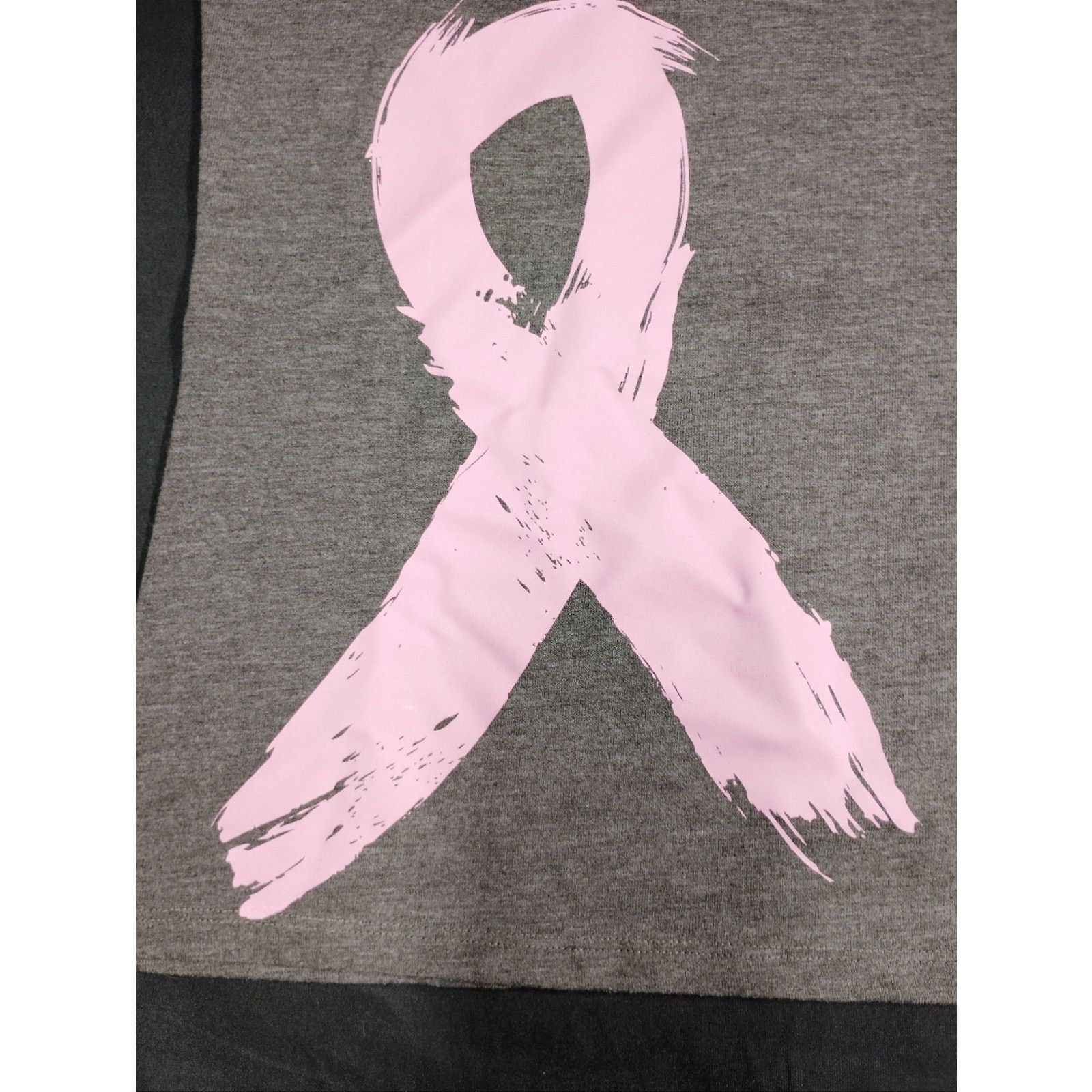 Under Armour Under Armour Heather Gray Tee with Pink Ribbon Graphic Size S / US 4 / IT 40 - 2 Thumbnail