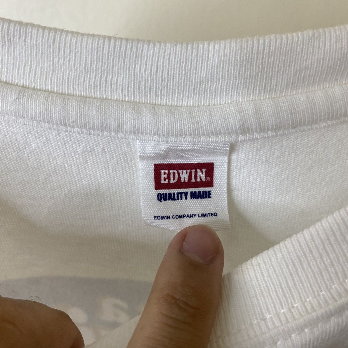 Edwin Vintage Y2K Edwin Walnuts Biscuits Rare Graphic Tshirt Size US M / EU 48-50 / 2 - 3 Thumbnail