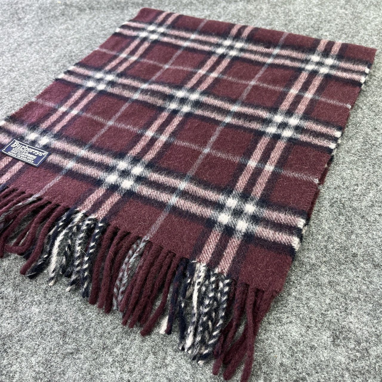 Burberry Burberry Scarf / Muffler / Neckwear T709 Size ONE SIZE - 8 Thumbnail