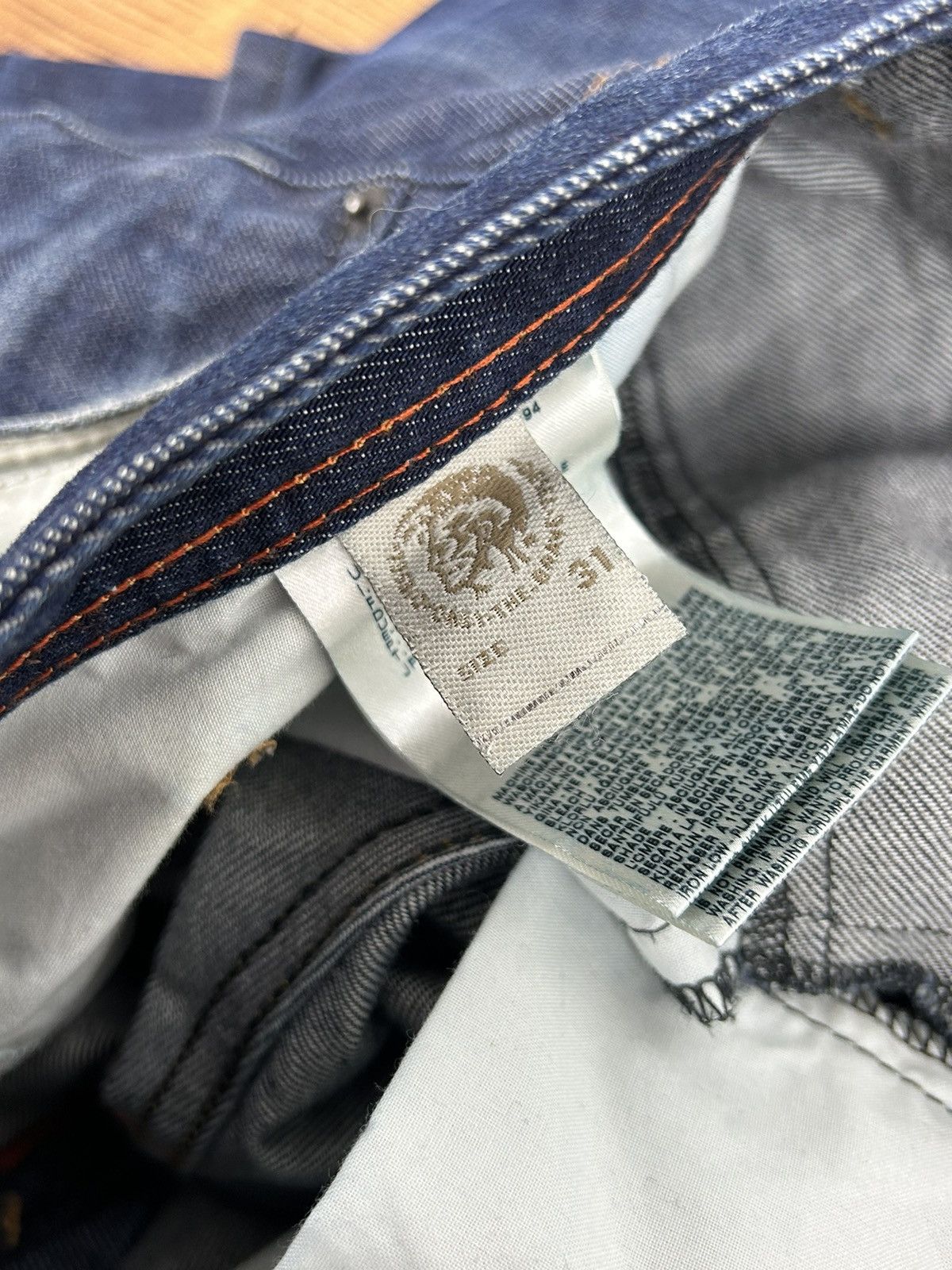 Diesel Diesel Braddom 0806W Regular Slim Carrot Jeans In Size 31/32 Size US 31 - 12 Thumbnail