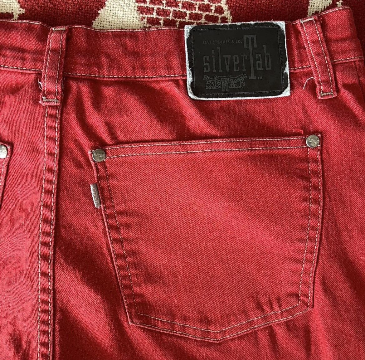 Levi's Beautiful red SilverTab Levi’s jean shorts Size US 30 / EU 46 - 3 Thumbnail