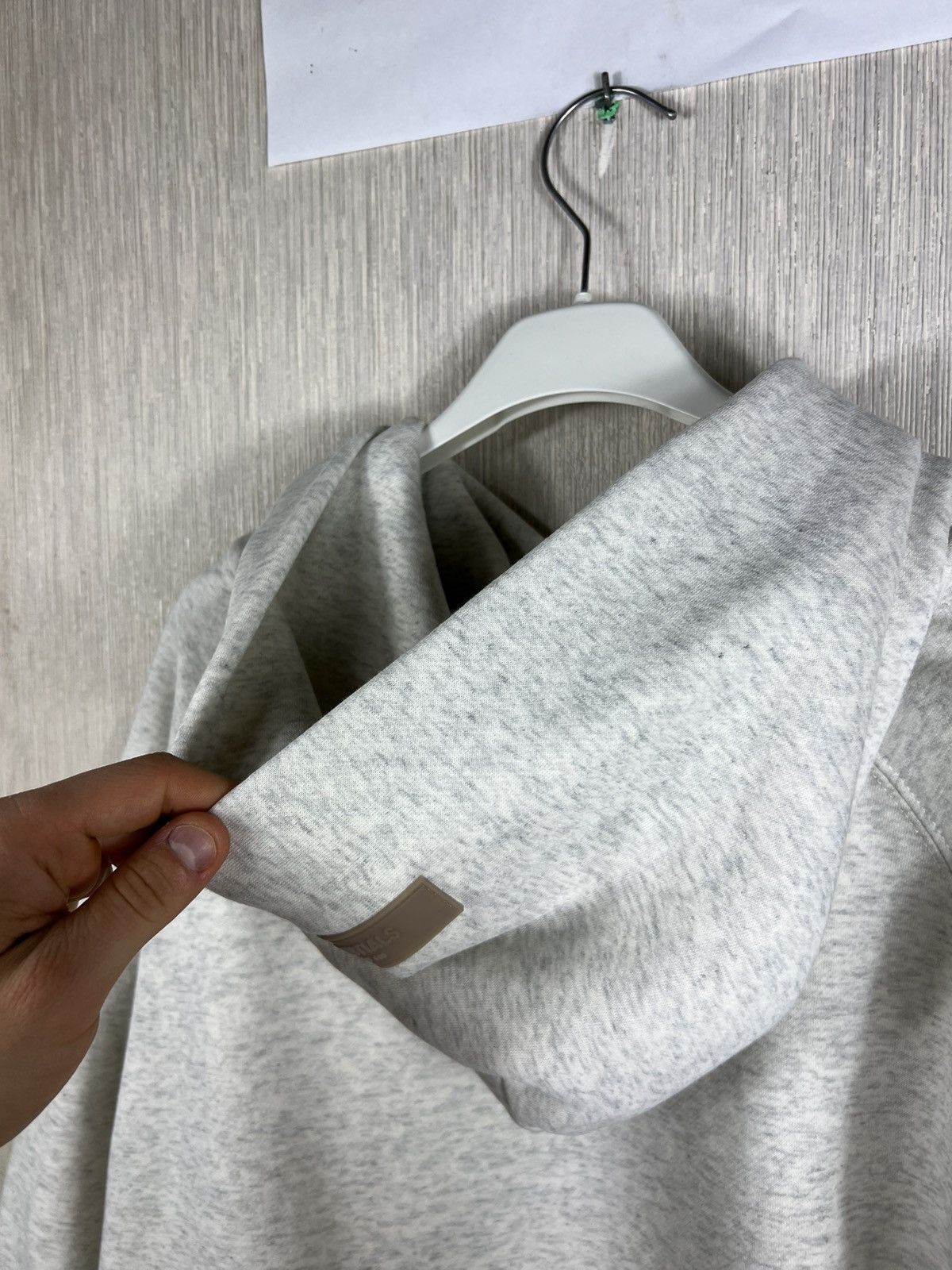 Fear of God Fear of God essentials 1977 velvet logo light gray hoodie Size US S / EU 44-46 / 1 - 22 Thumbnail